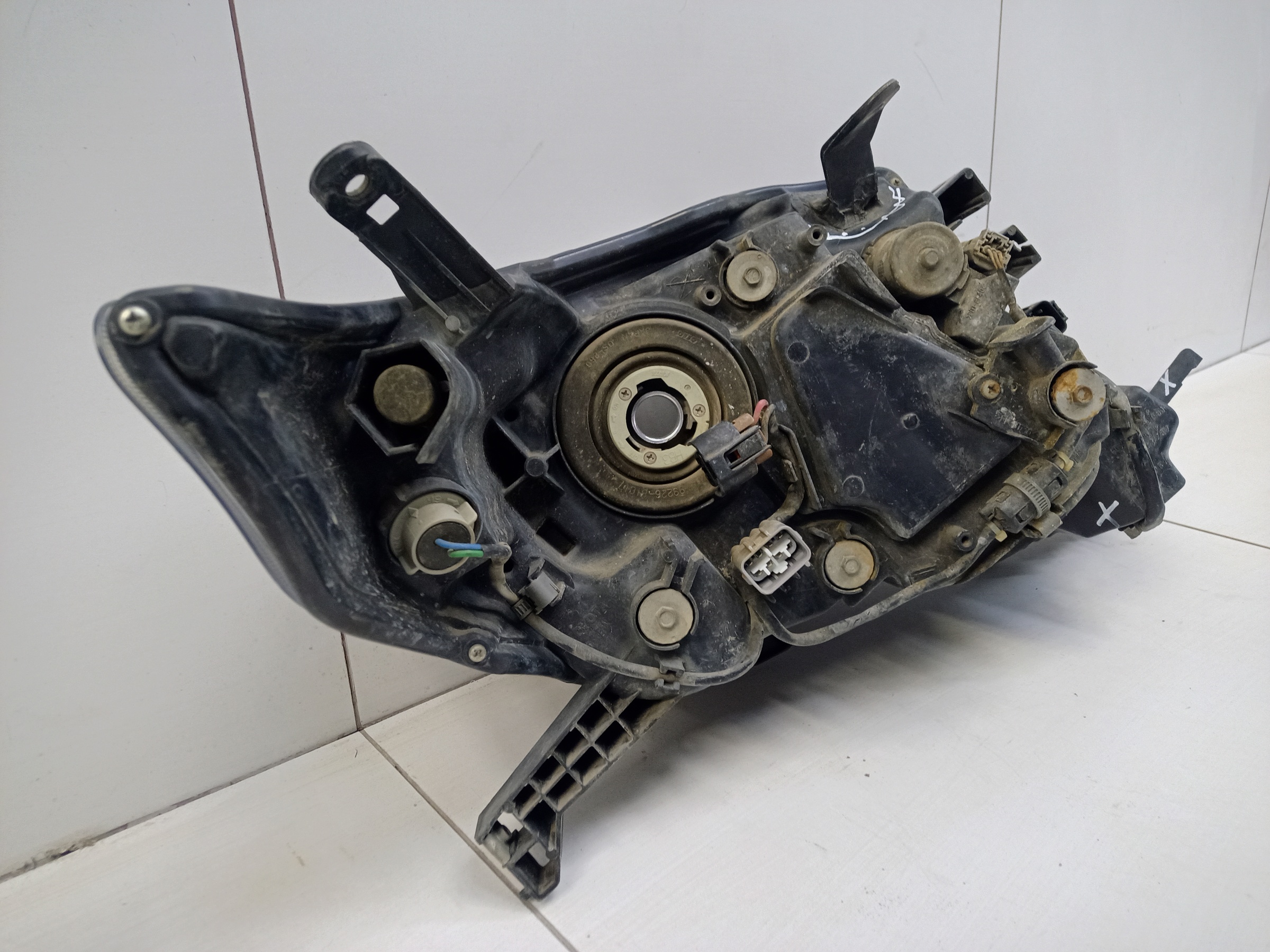 Фара передняя левая Toyota Land Cruiser Prado 150 Restail LED ДХО