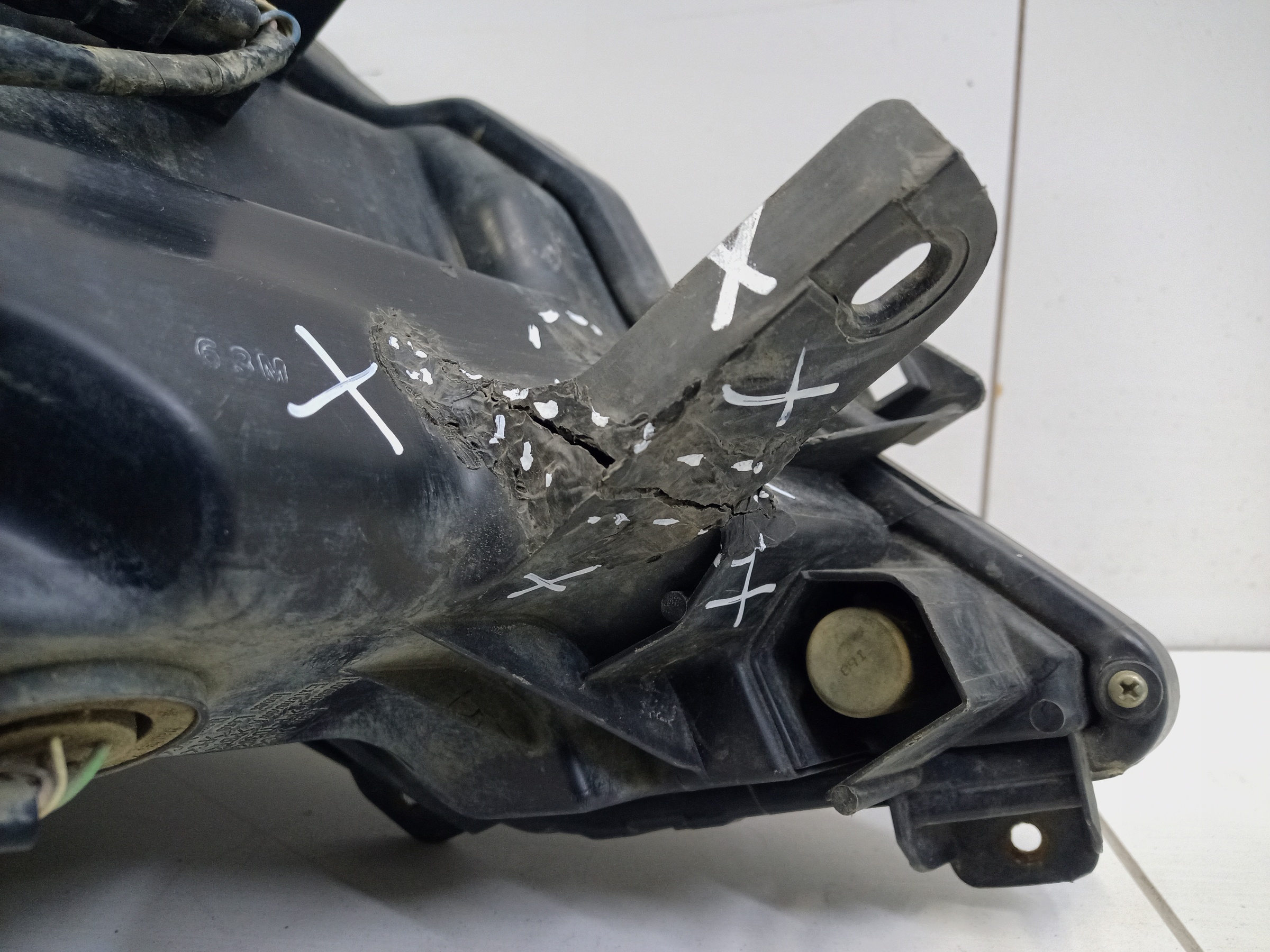 Фара передняя левая Toyota Land Cruiser Prado 150 Restail LED ДХО