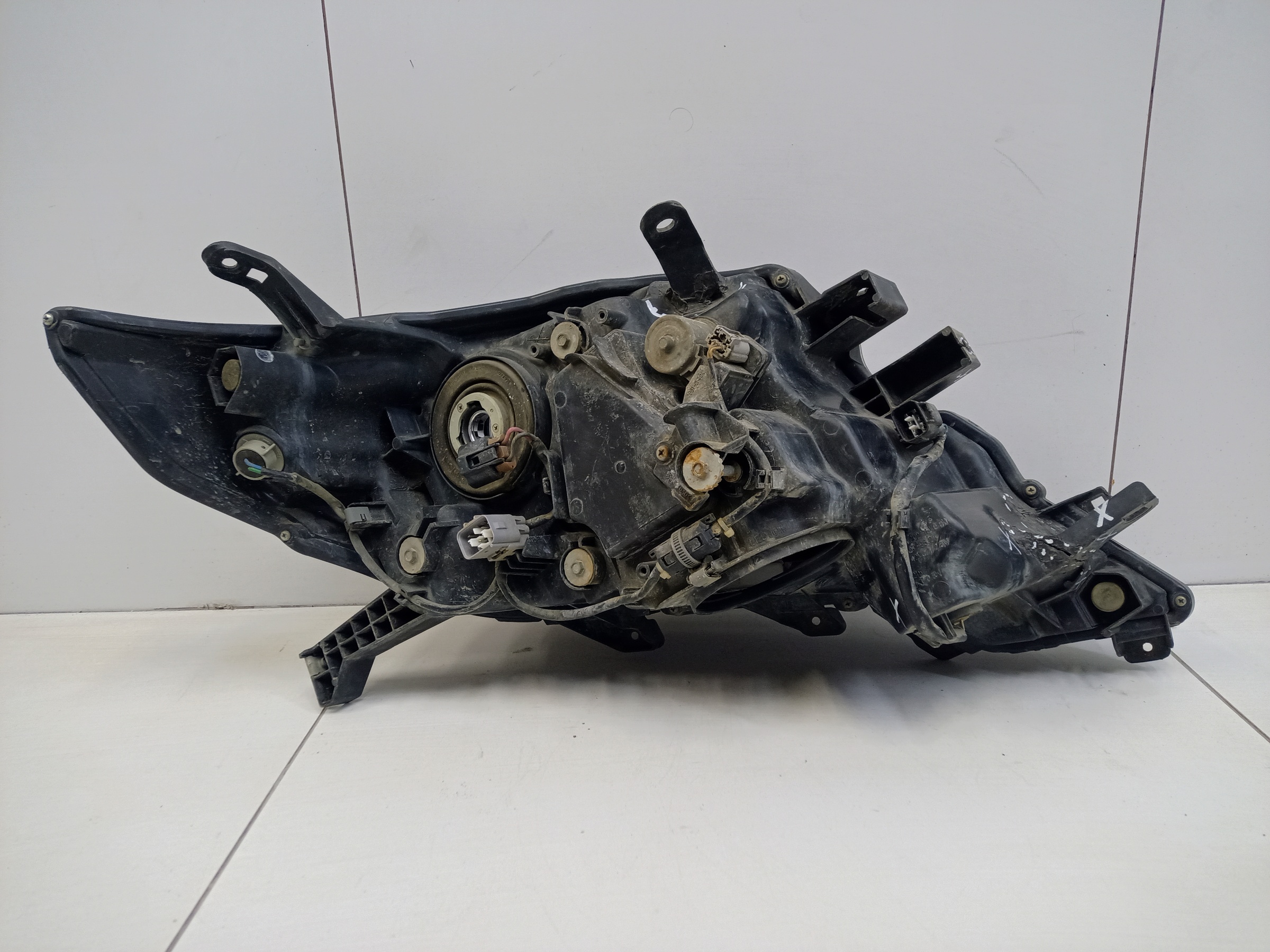 Фара передняя левая Toyota Land Cruiser Prado 150 Restail LED ДХО