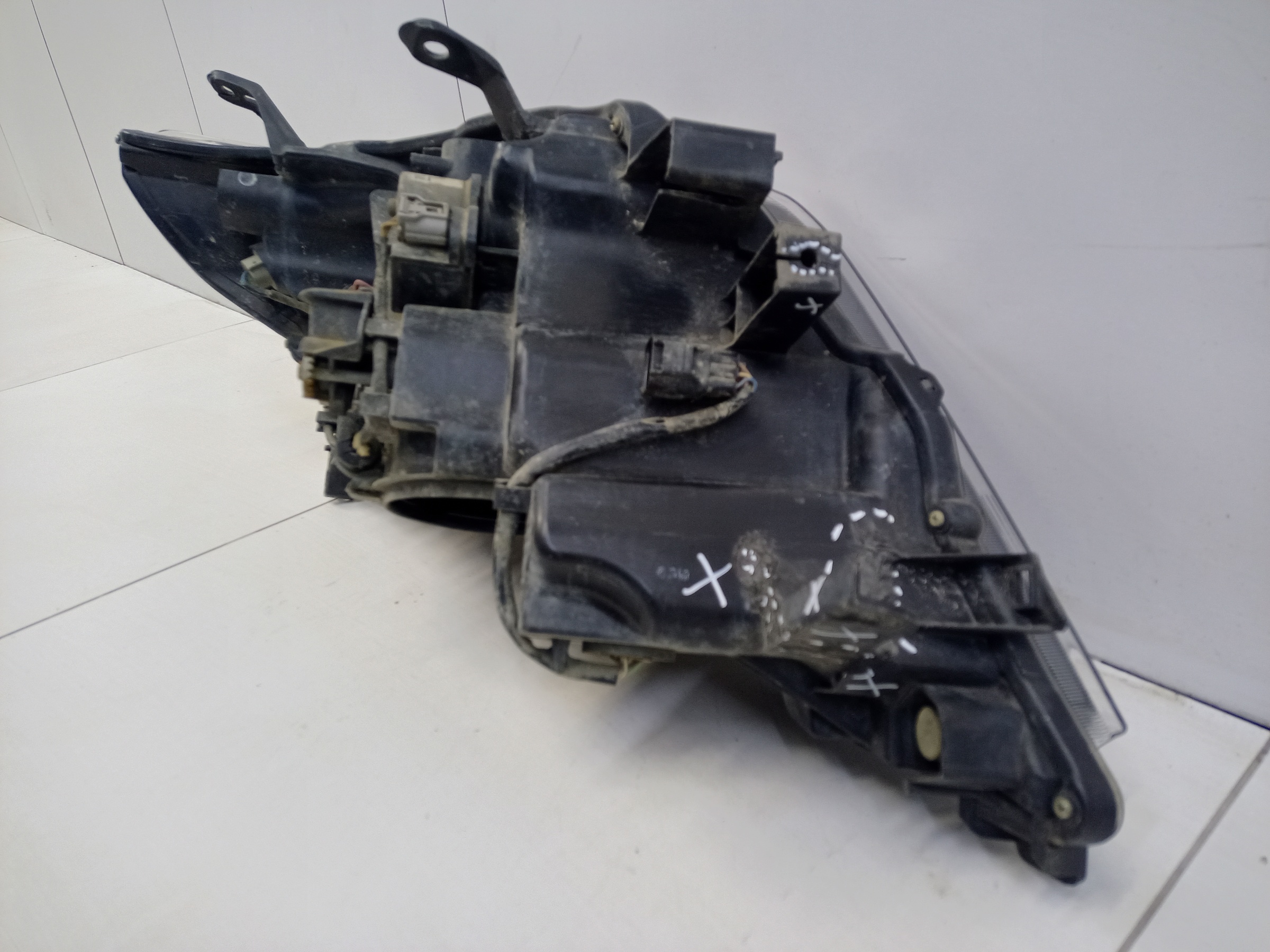 Фара передняя левая Toyota Land Cruiser Prado 150 Restail LED ДХО