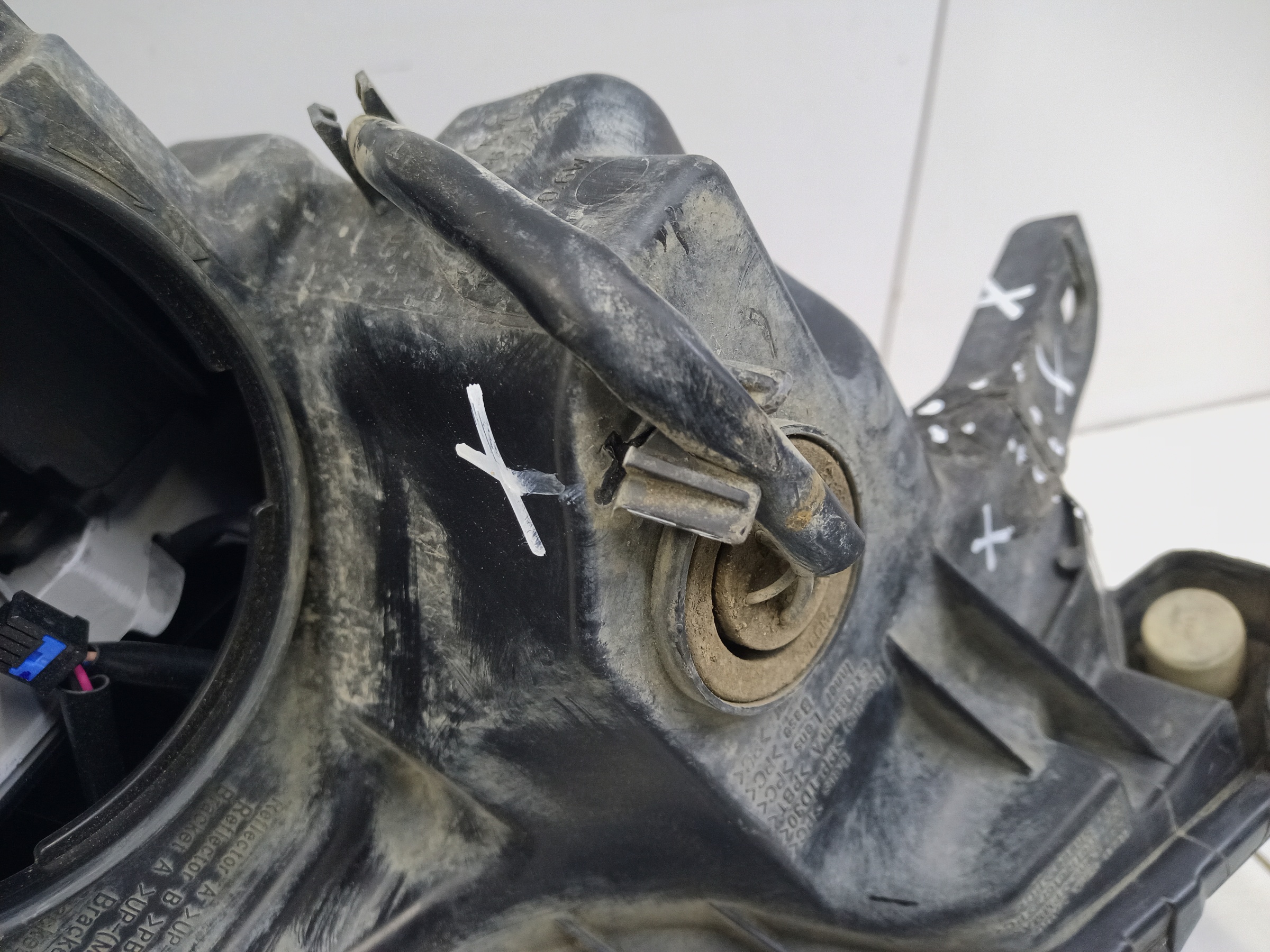 Фара передняя левая Toyota Land Cruiser Prado 150 Restail LED ДХО