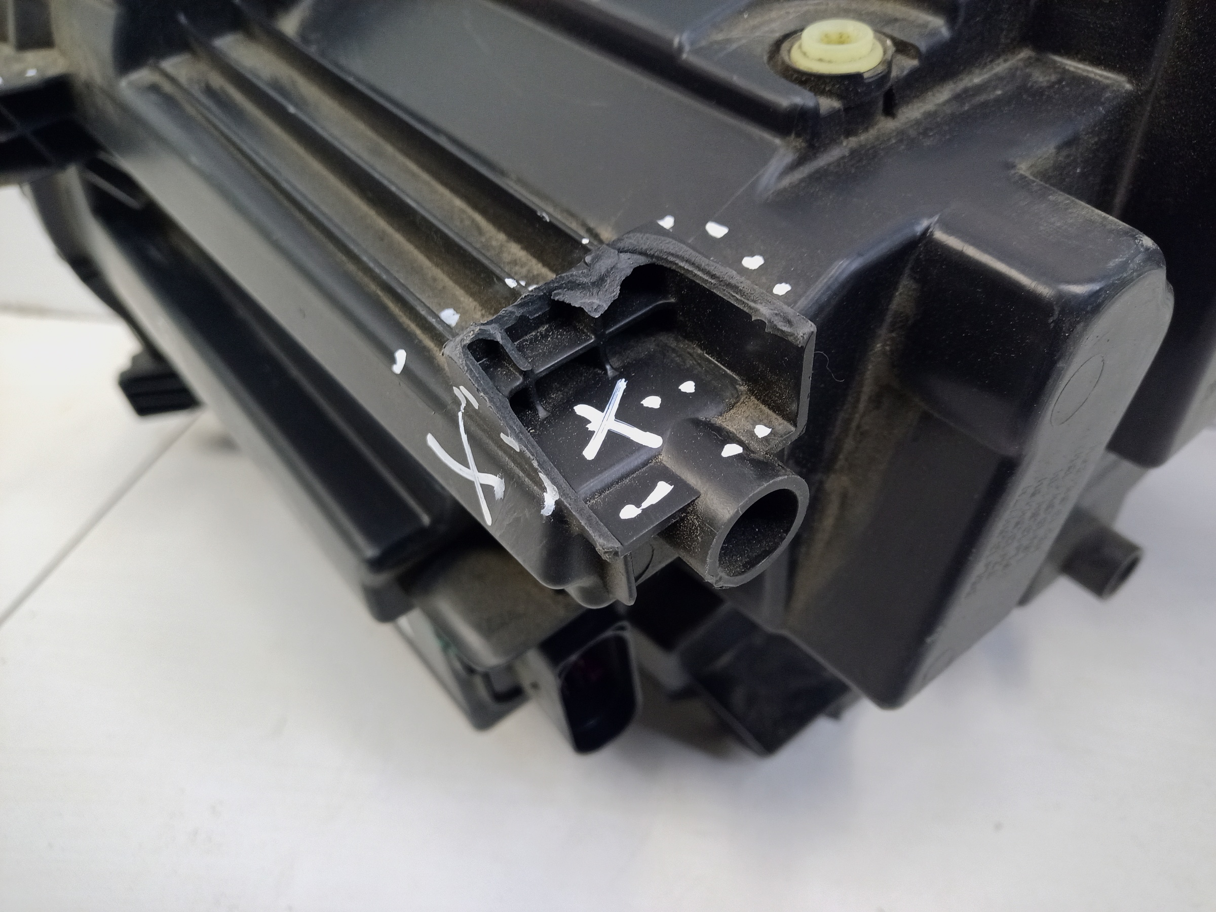 Фара передняя правая Geely Tugella Full LED