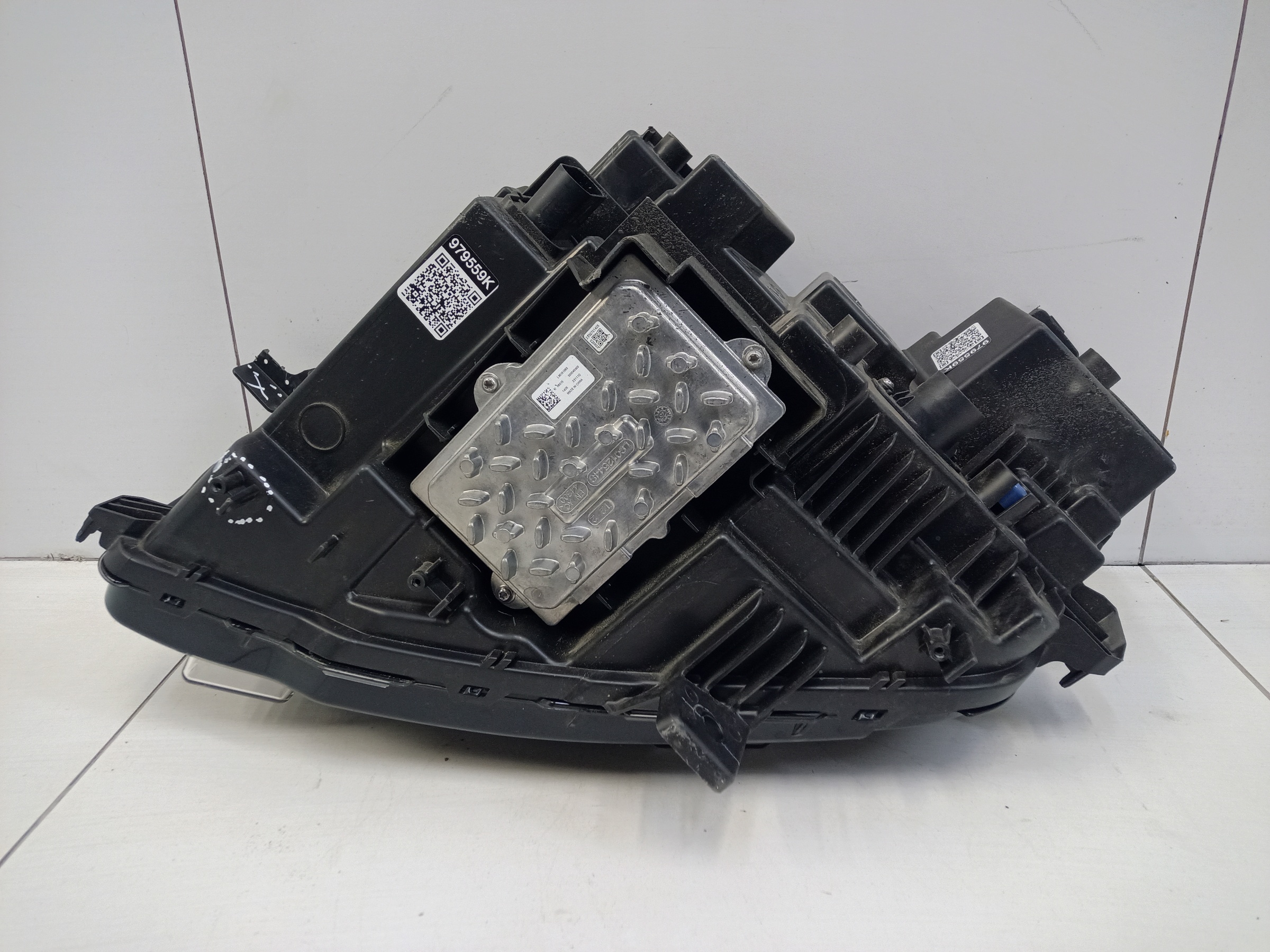 Фара передняя правая Geely Tugella Full LED