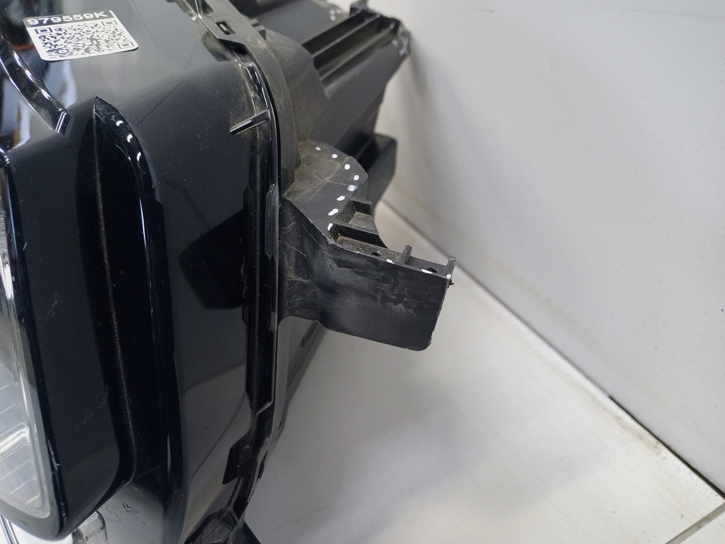 Фара передняя правая Geely Tugella Full LED