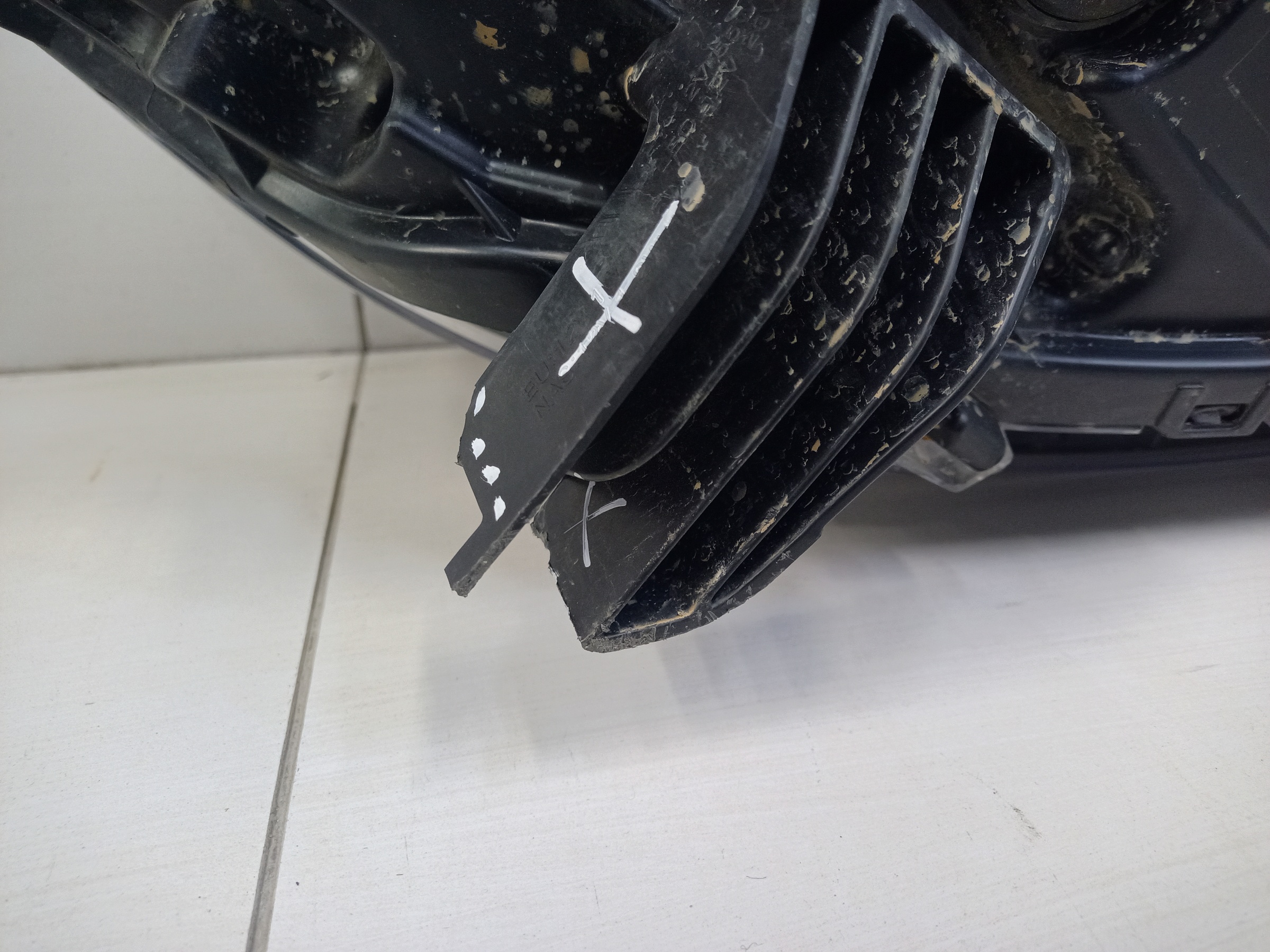 Фара передняя левая Mitsubishi Outlander 3 Restail 2 галоген