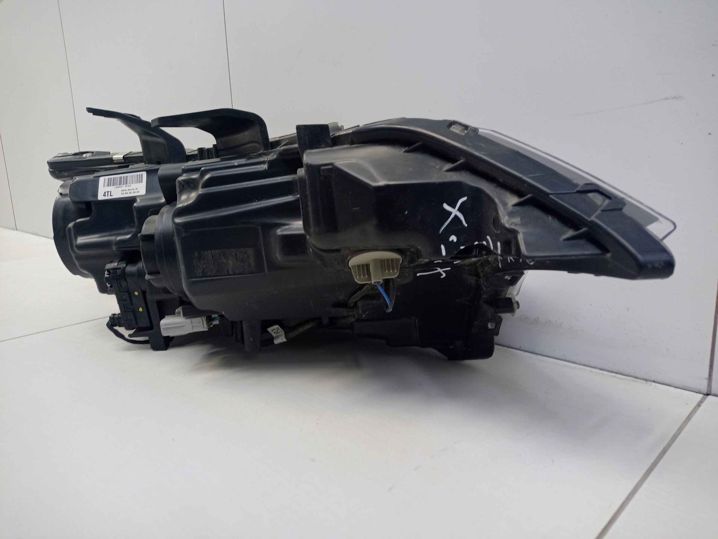 Фара передняя левая Mitsubishi Outlander 3 Restail 2 галоген