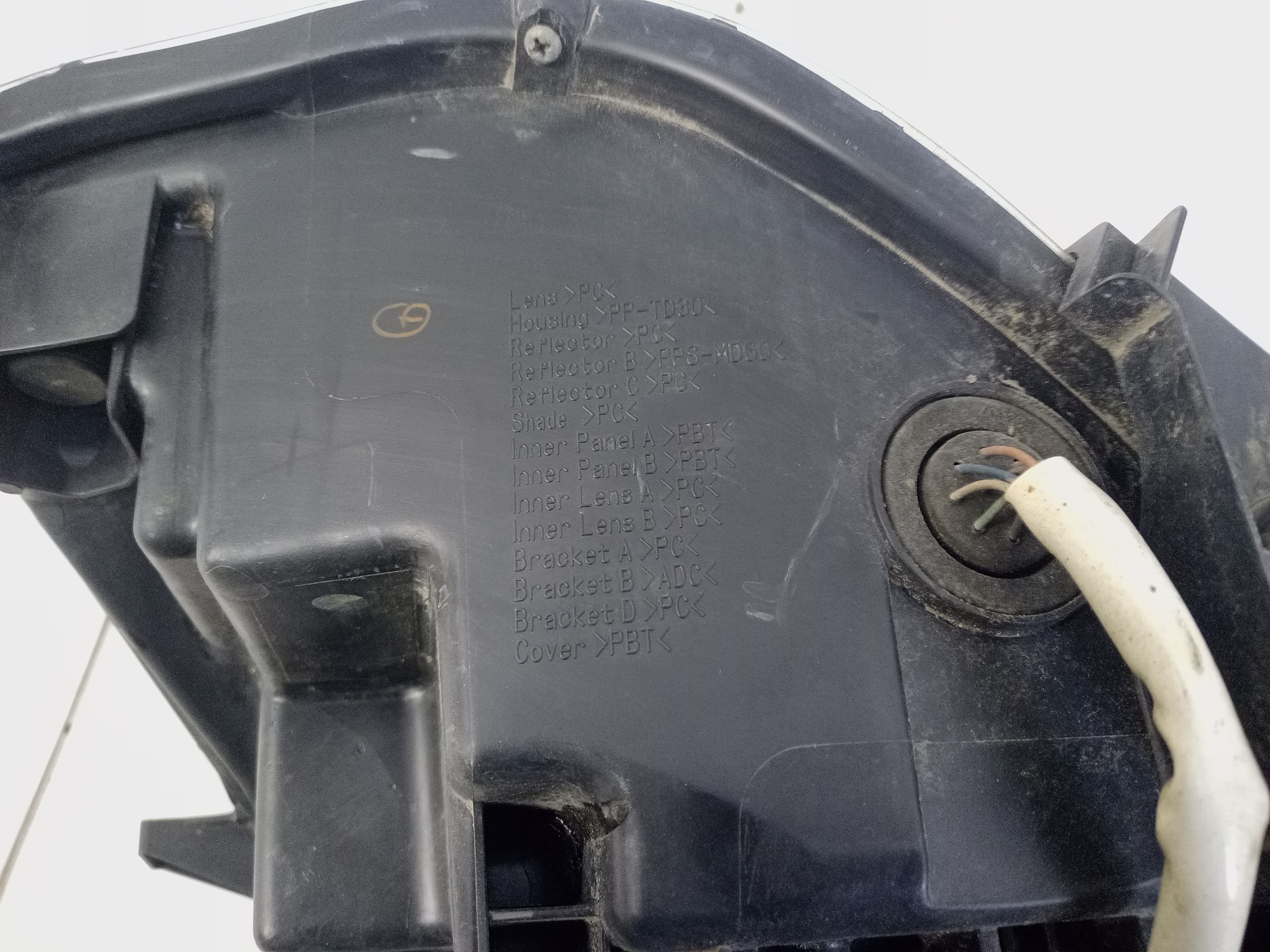 Фара передняя левая Nissan X-Trail T32 Restail LED