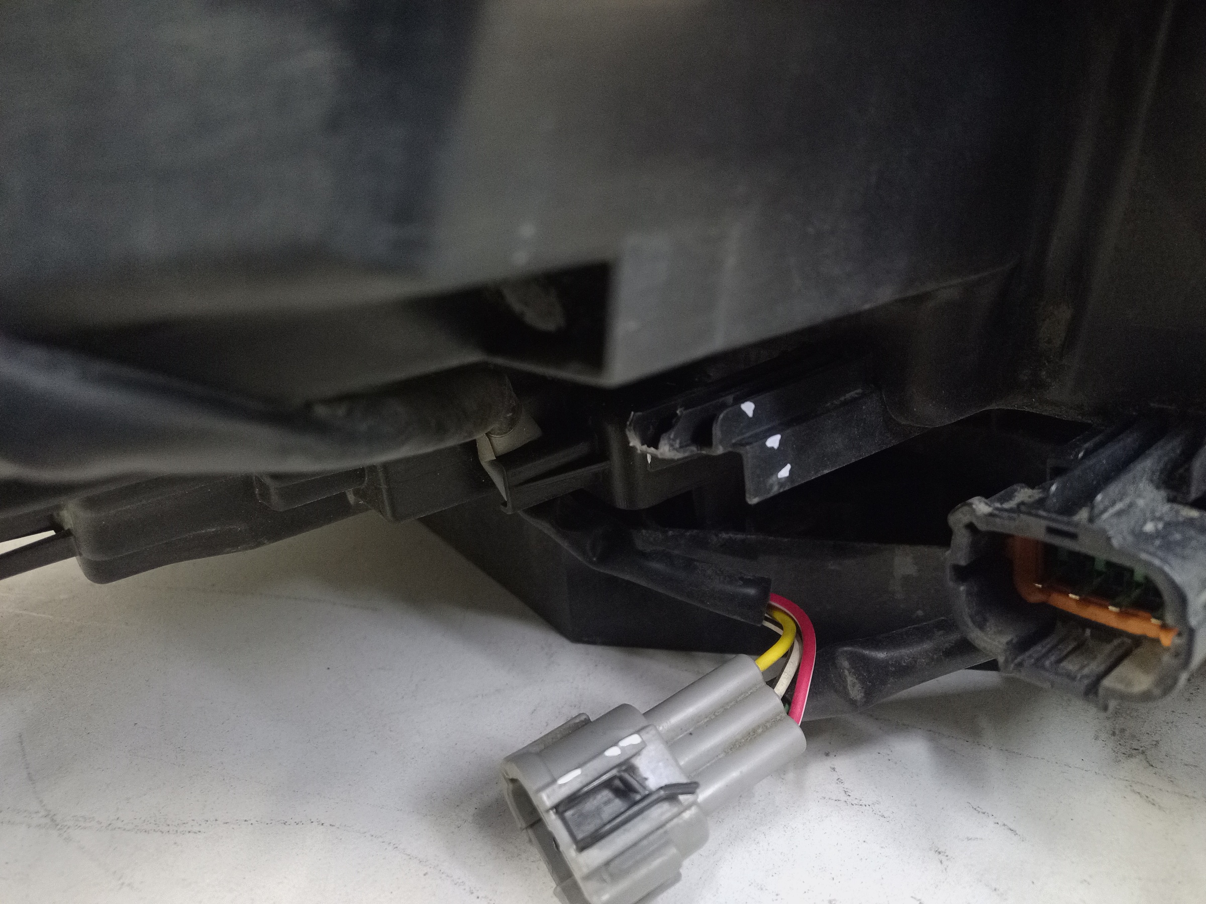 Фара передняя левая Nissan X-Trail T32 Restail LED