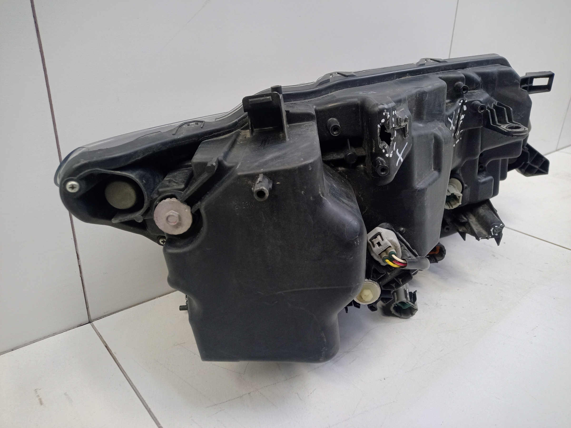 Фара передняя левая Nissan X-Trail T32 Restail LED