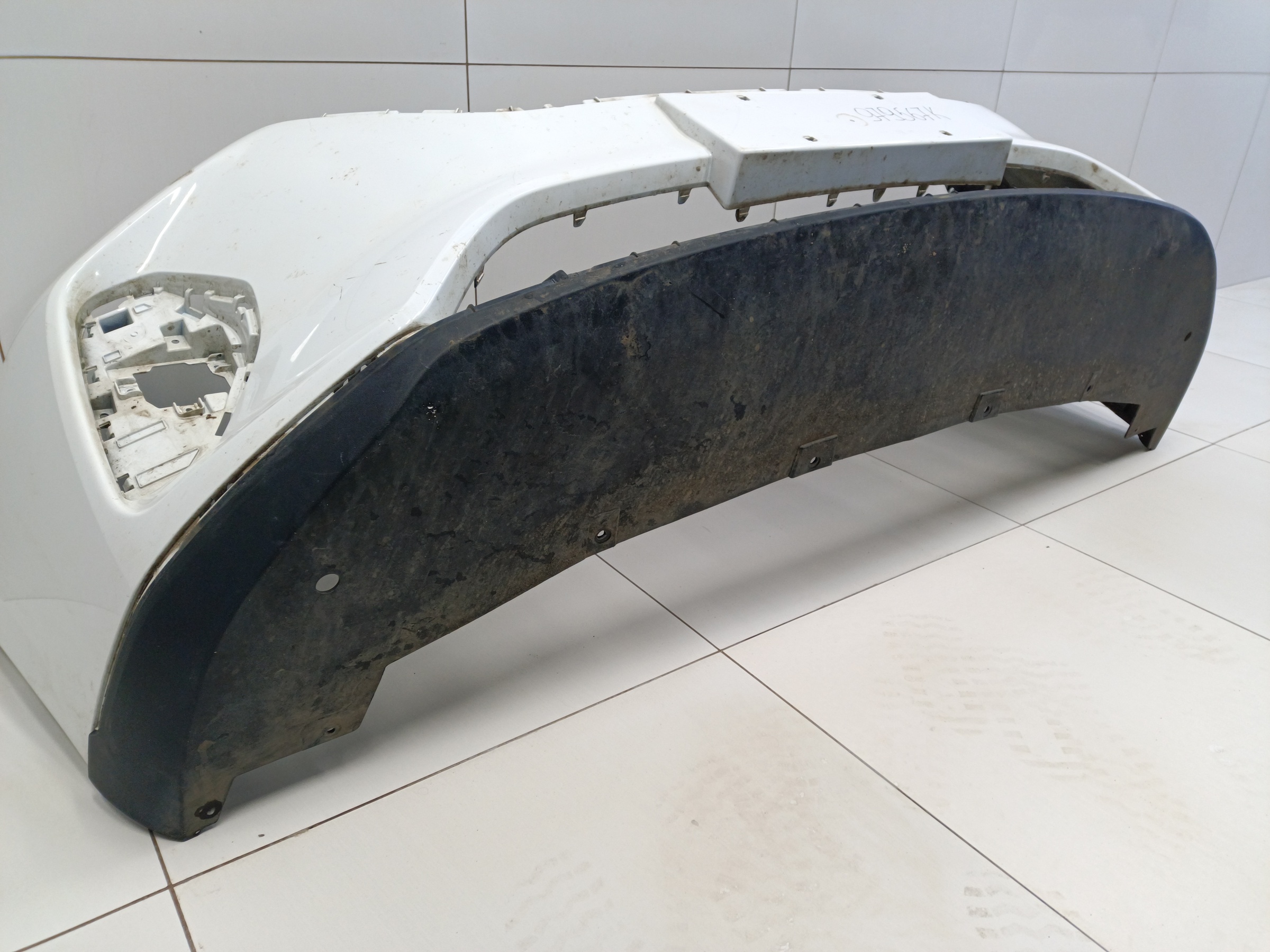 Бампер передний Haval M6 2