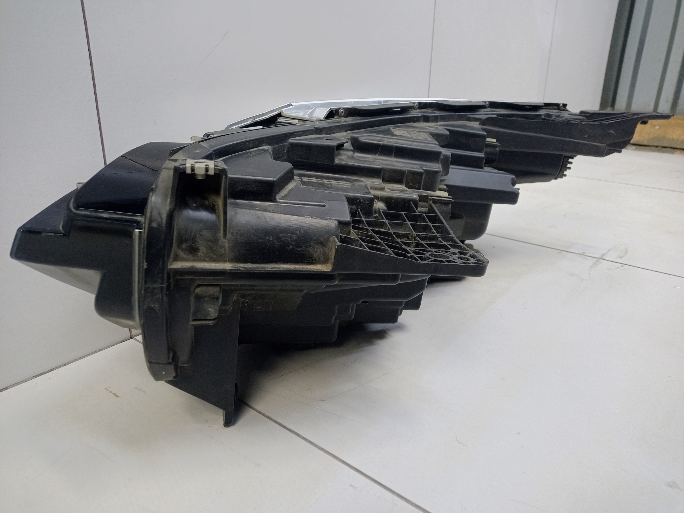 Фара передняя правая Exeed VX LED