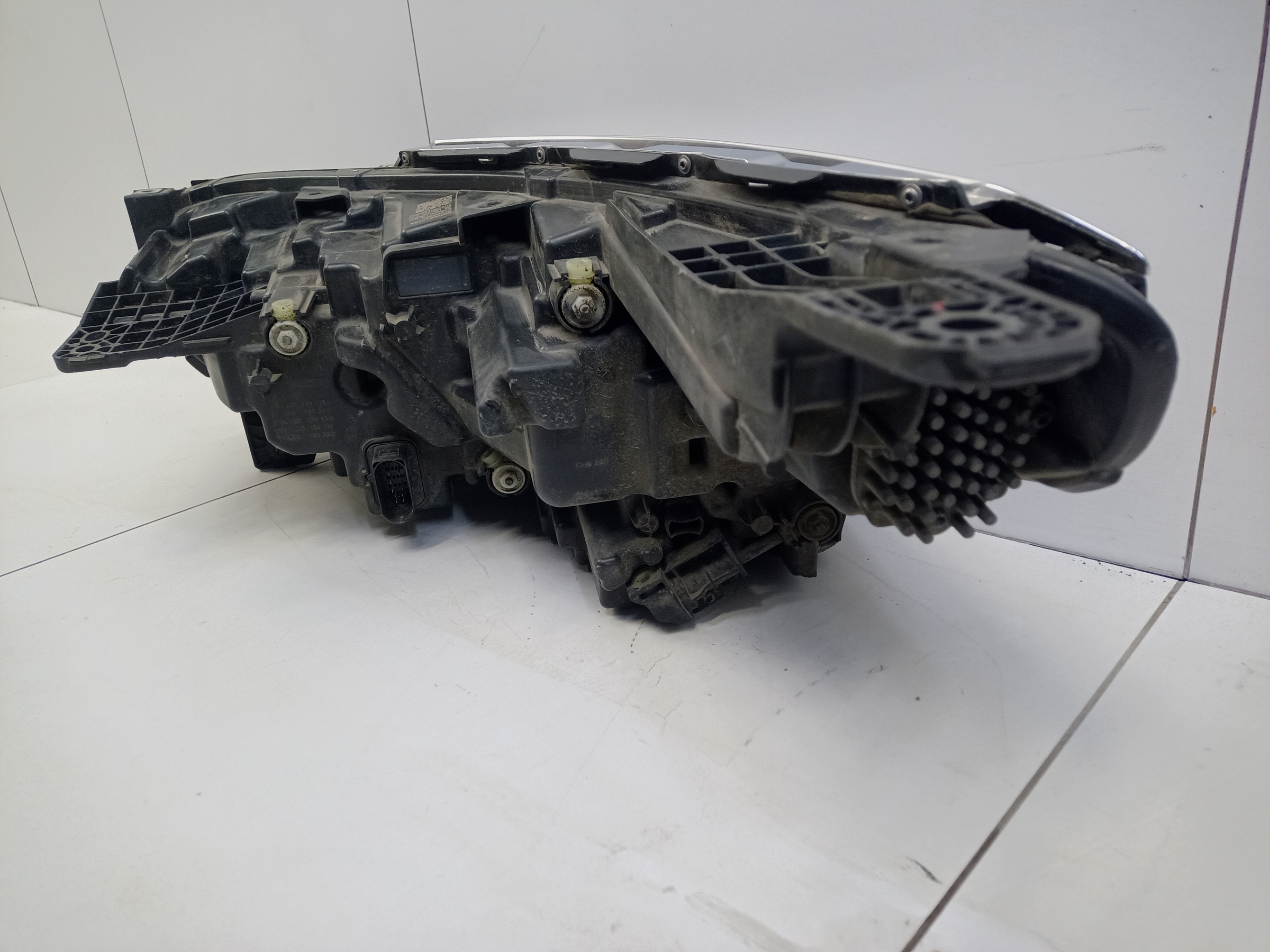 Фара передняя правая Exeed VX LED