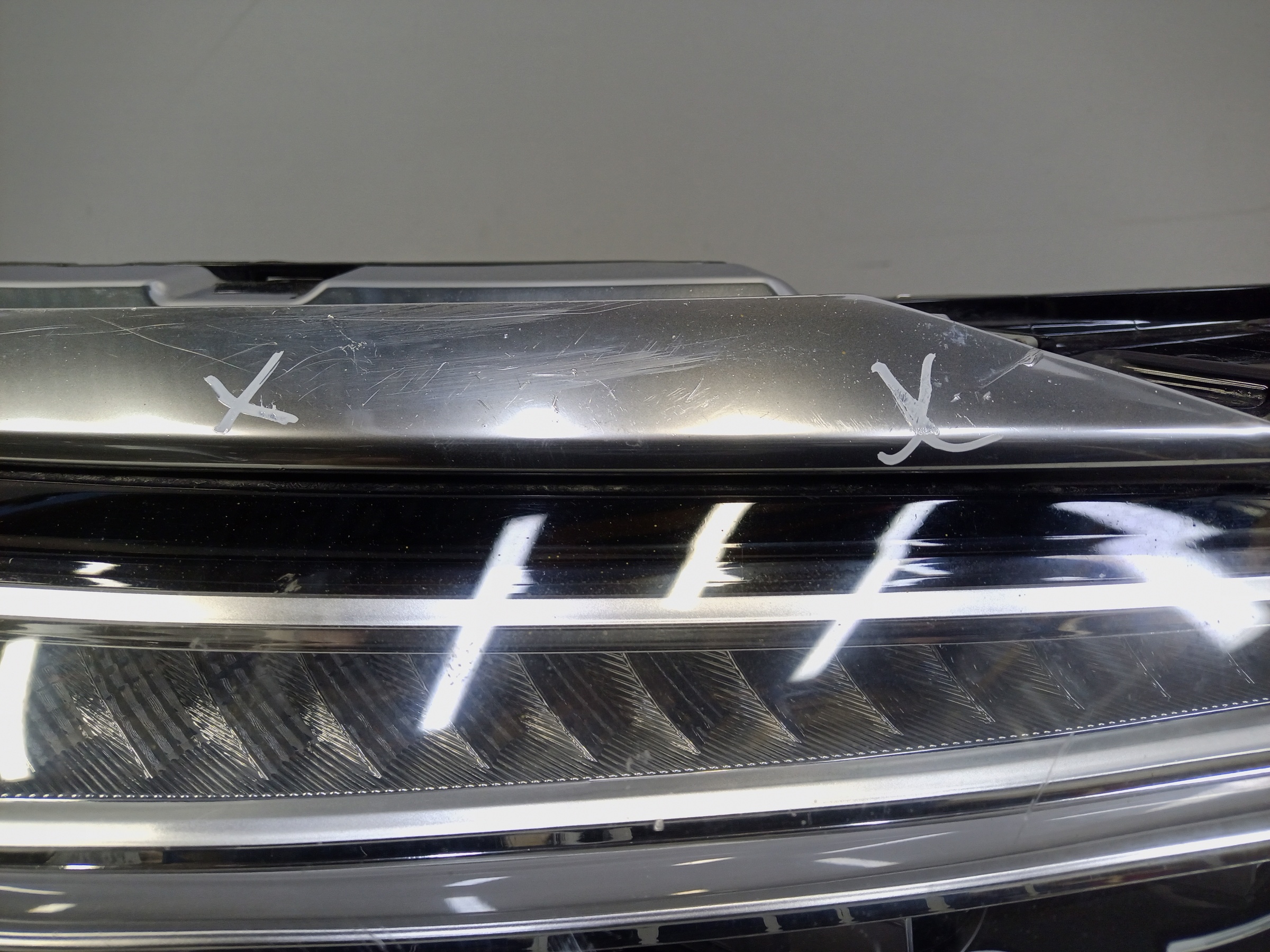 Фара передняя правая Exeed VX LED