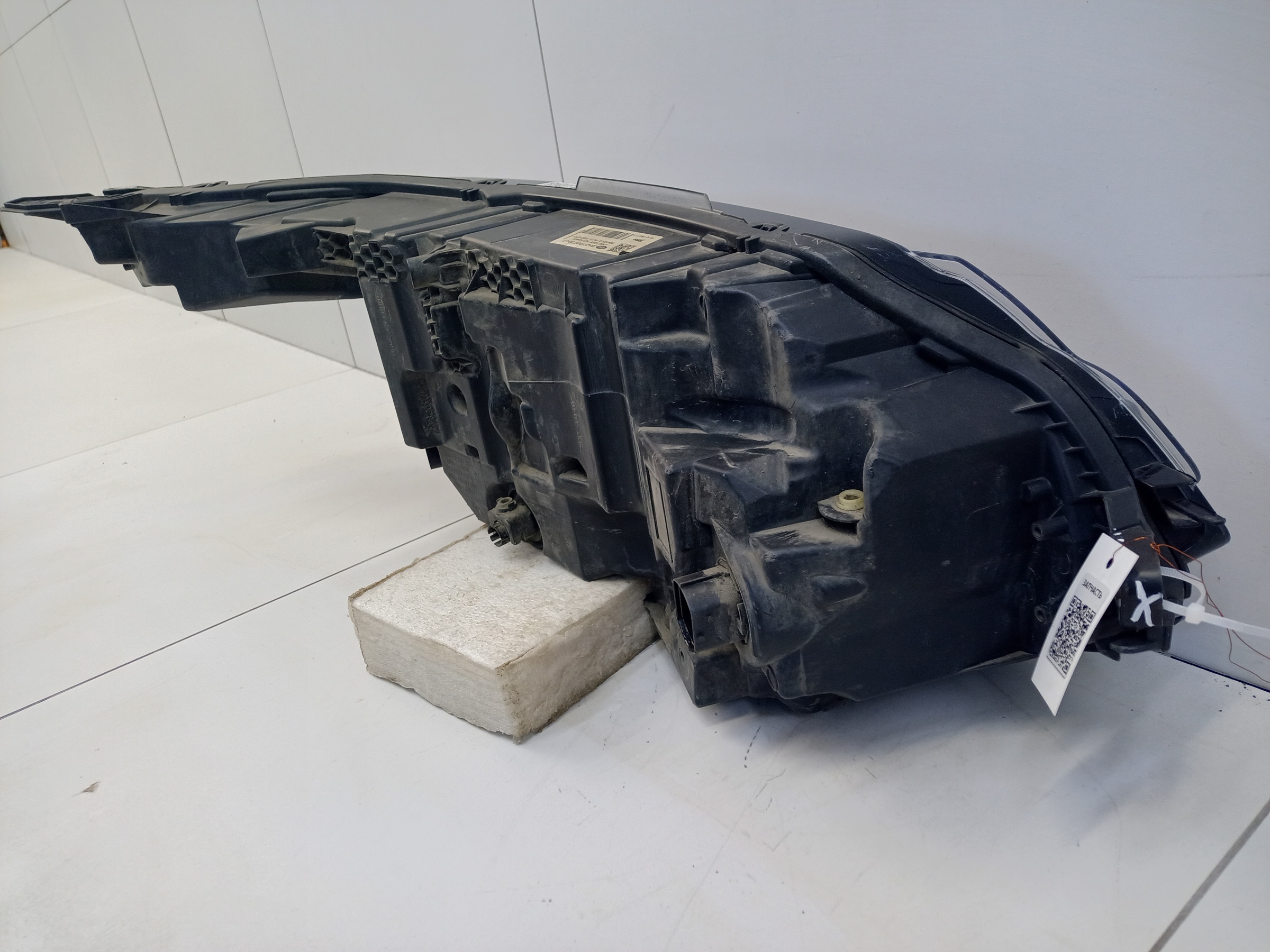 Фара передняя левая Land Rover Range Rover Velar LED