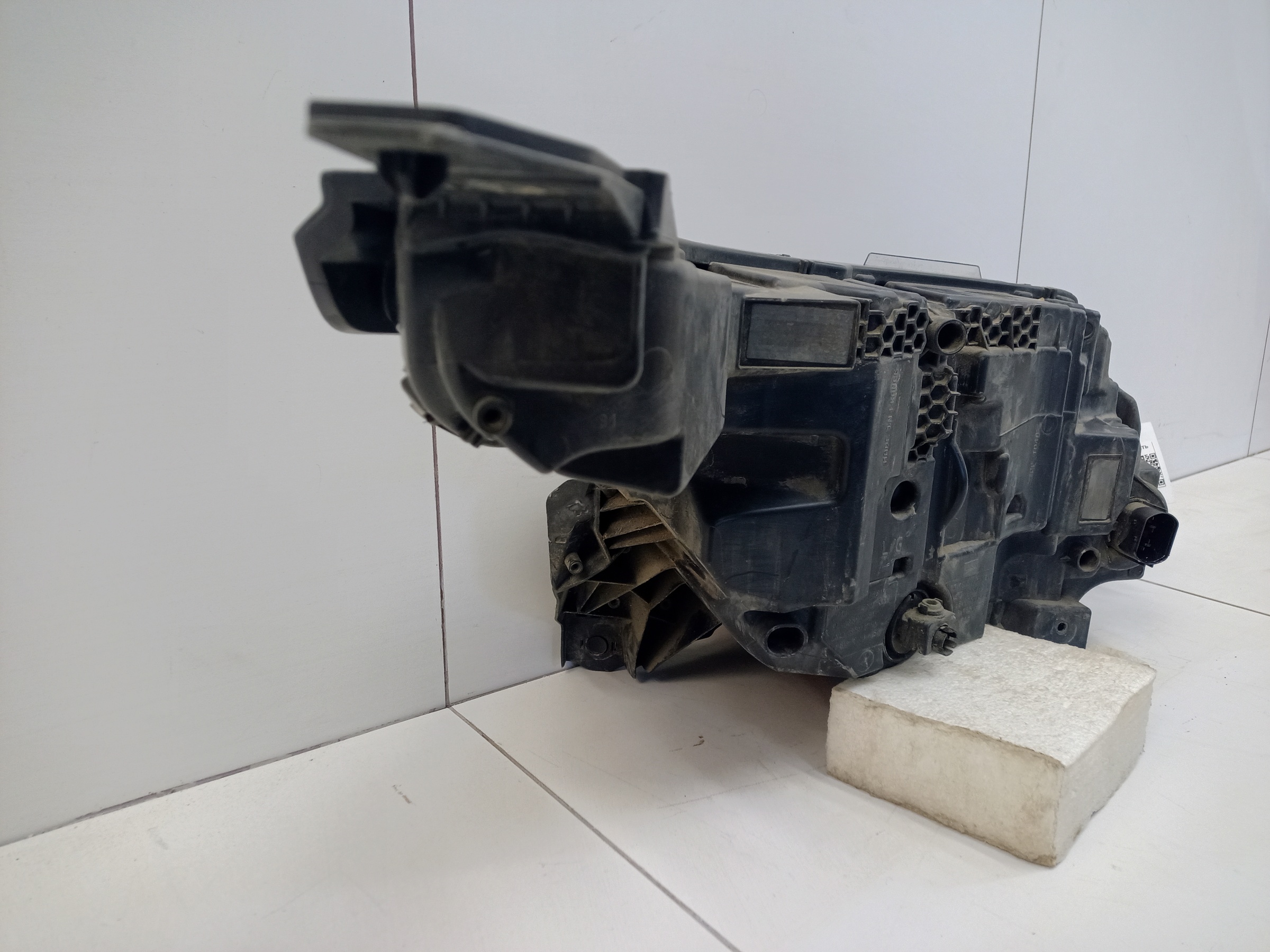 Фара передняя левая Land Rover Range Rover Velar LED