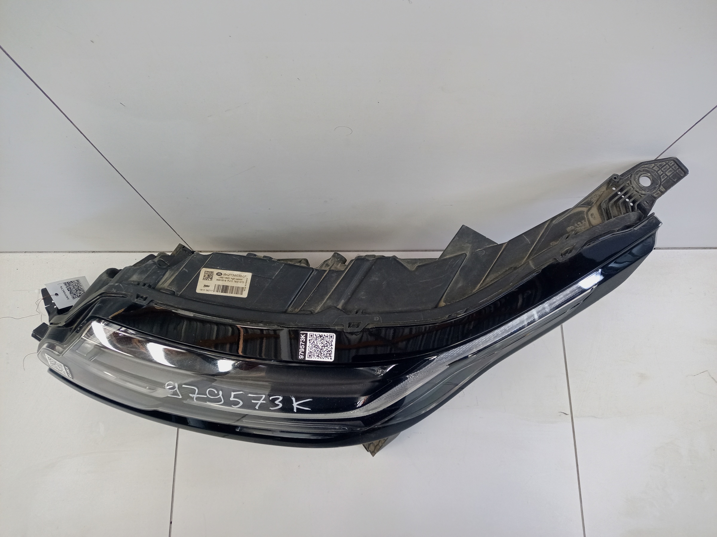 Фара передняя левая Land Rover Range Rover Velar LED