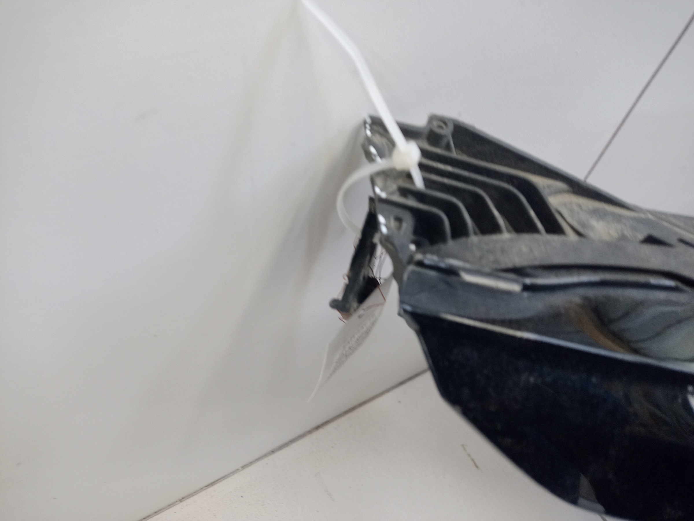 Фара передняя правая Land Rover Range Rover Velar LED