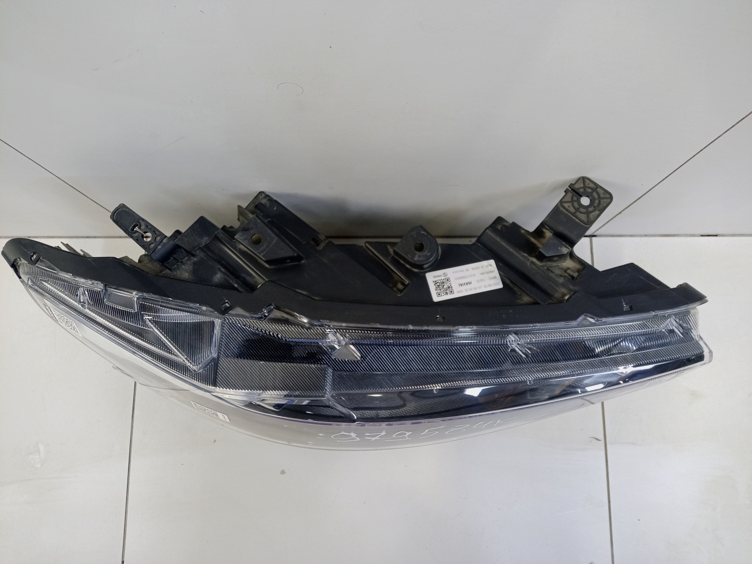 Фара передняя правая Haval F7 LED