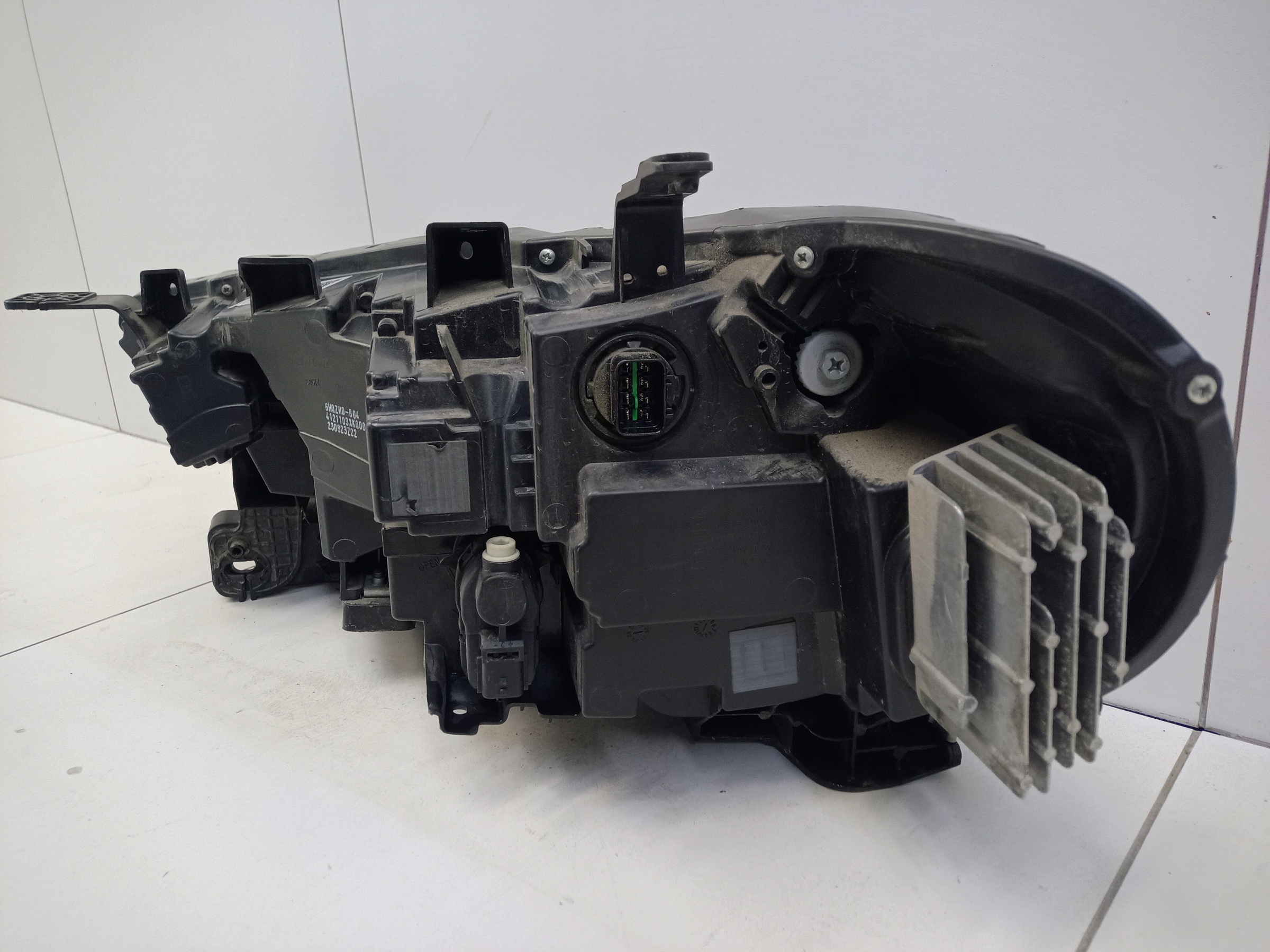 Фара передняя правая Haval F7 LED