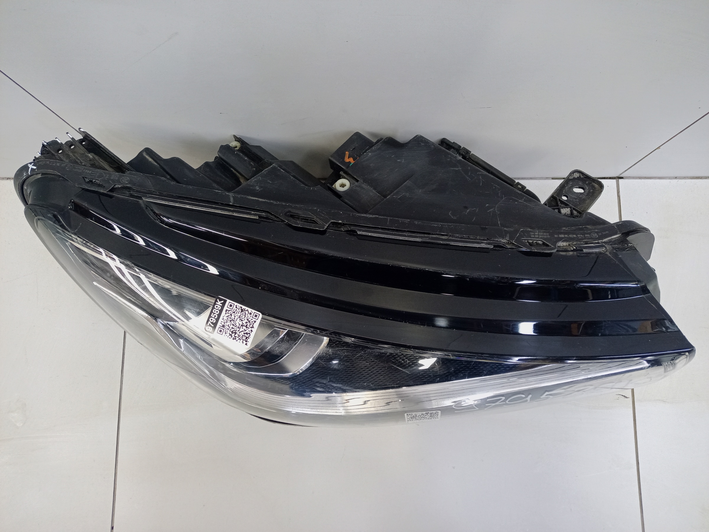 Фара передняя правая Geely Emgrand 2 LED