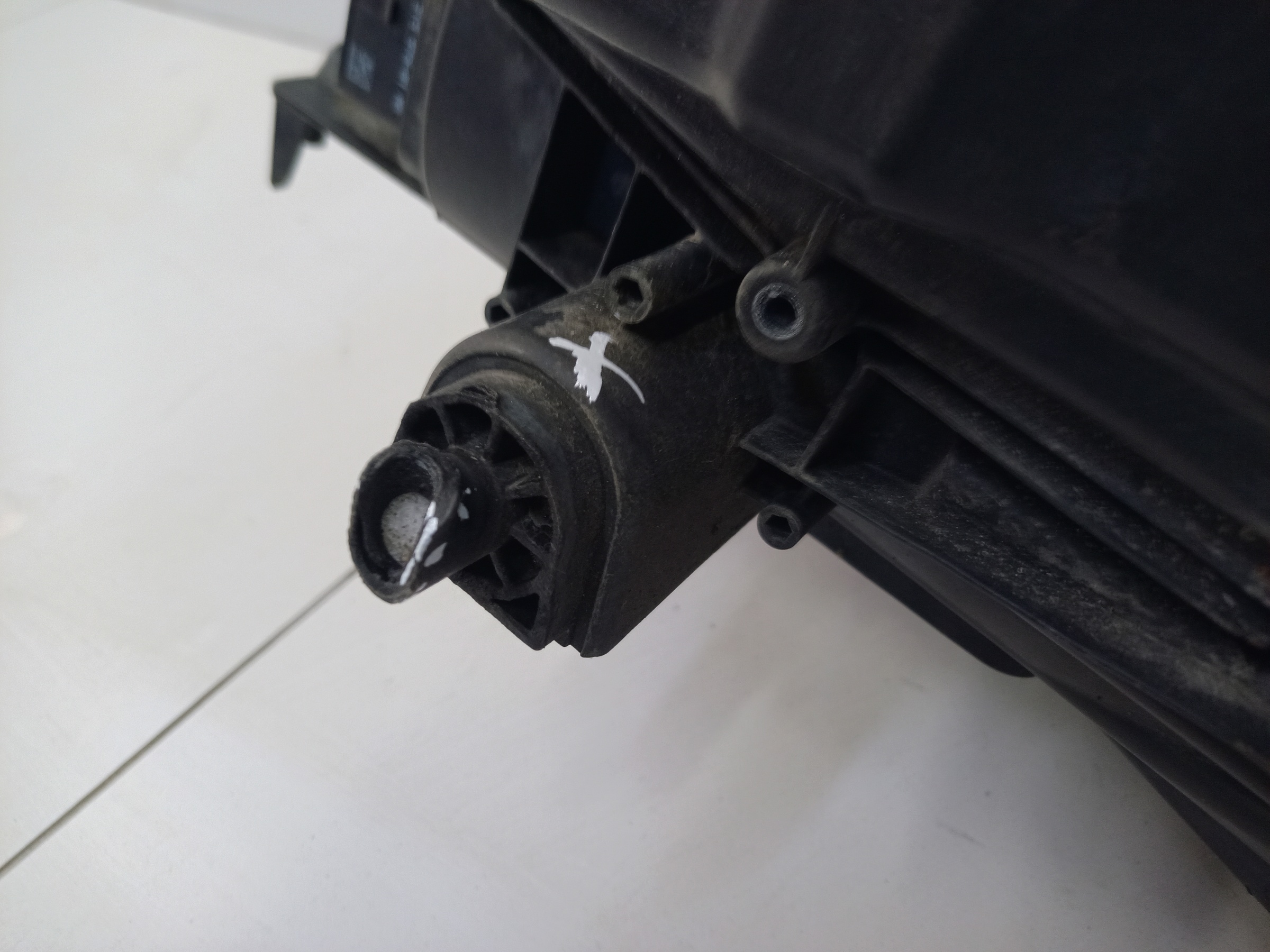 Фара передняя левая Porsche Cayenne 3 LED