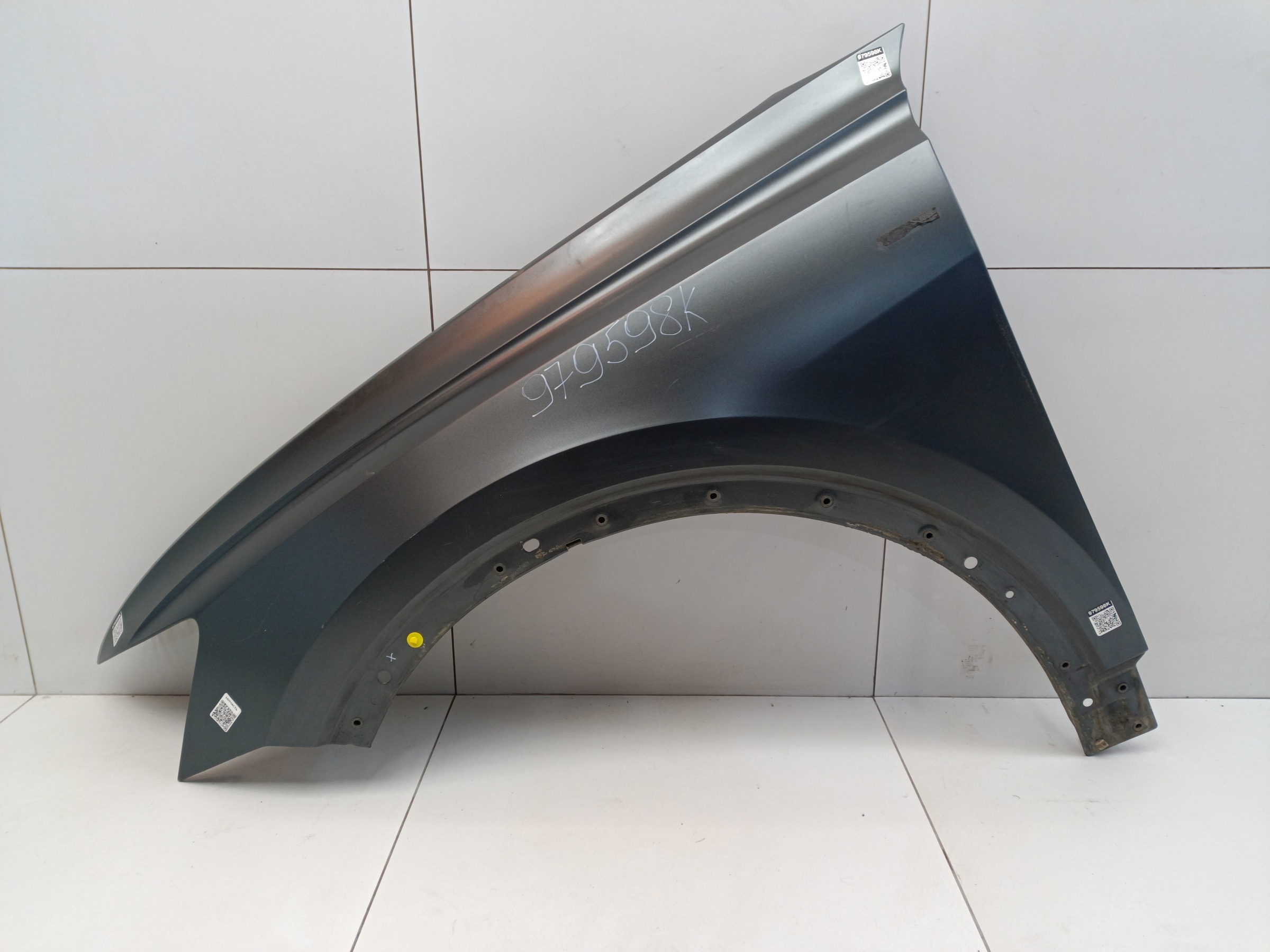 Крыло переднее левое Audi Q8