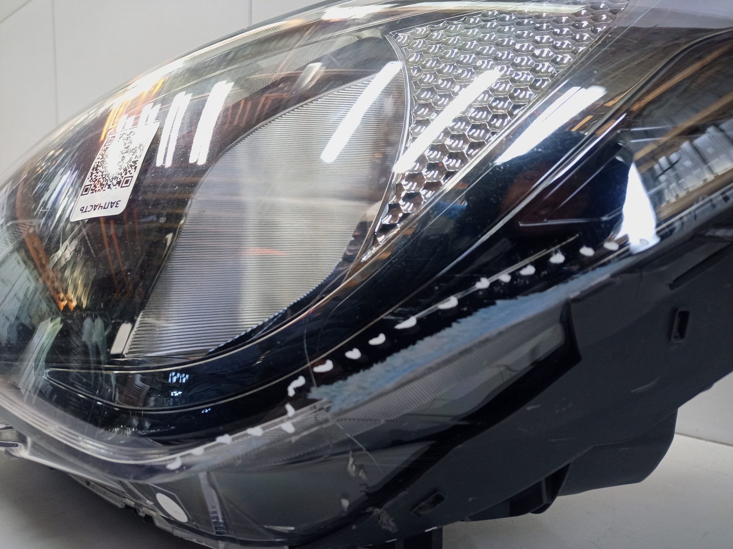 Фара передняя левая Hyundai Solaris 2 Restail галоген