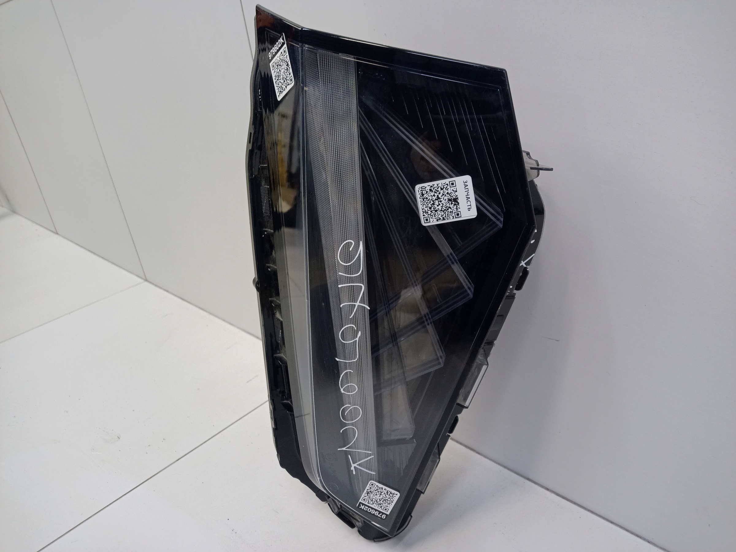 Фара ДХО передняя правая Gac M8 LED