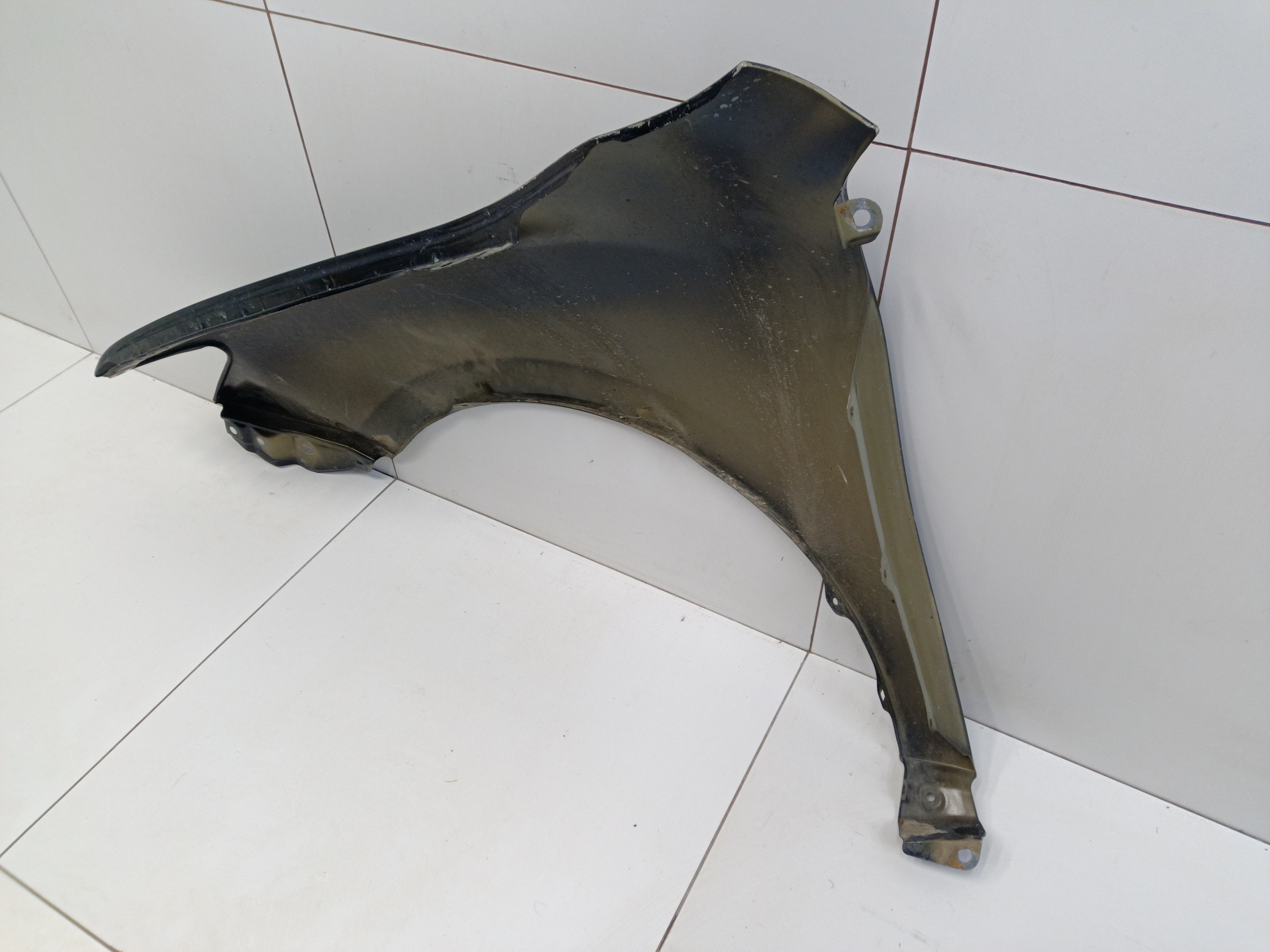 Крыло переднее правое Toyota Camry V50