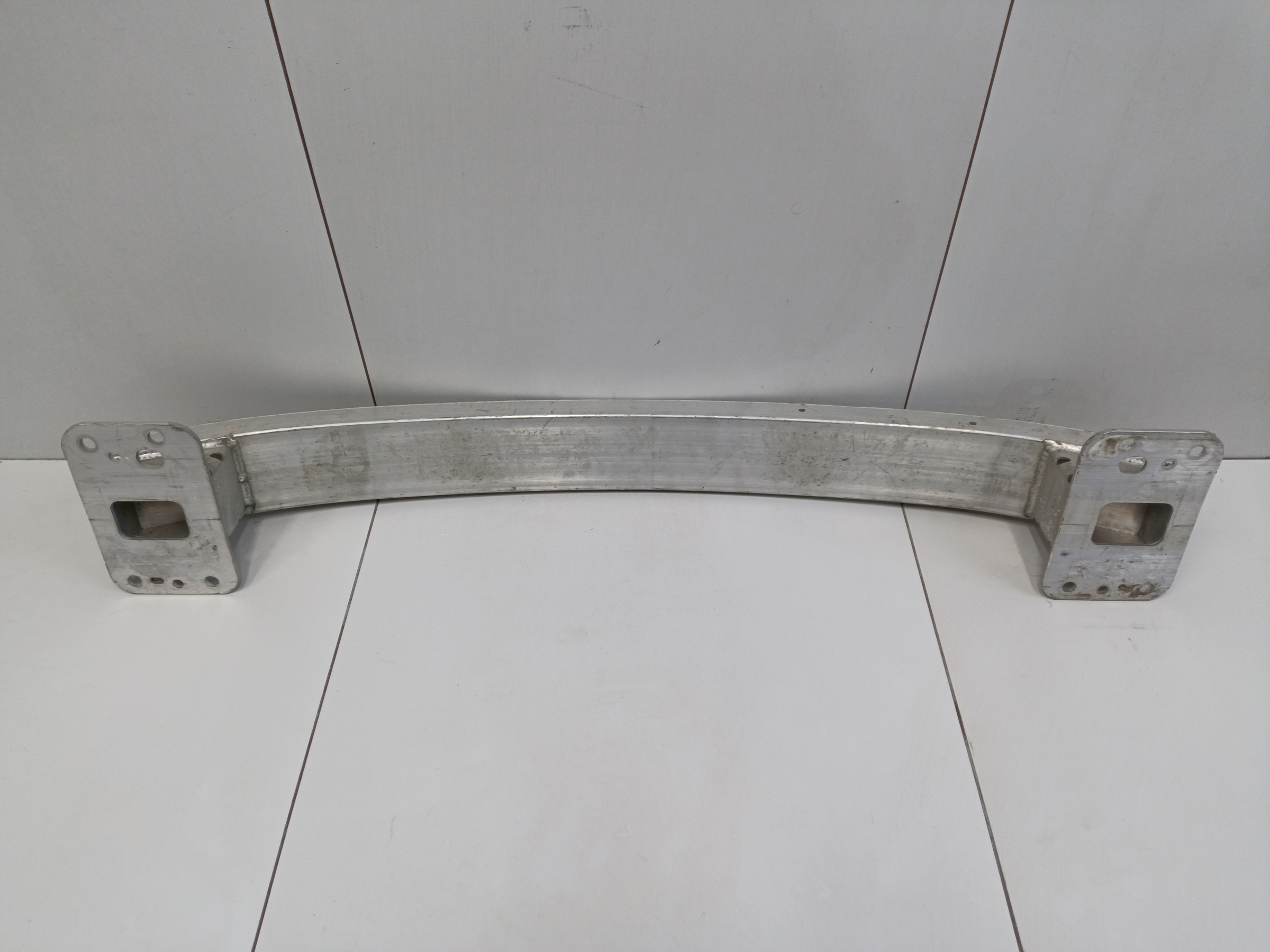 Усилитель переднего бампера Москвич 3