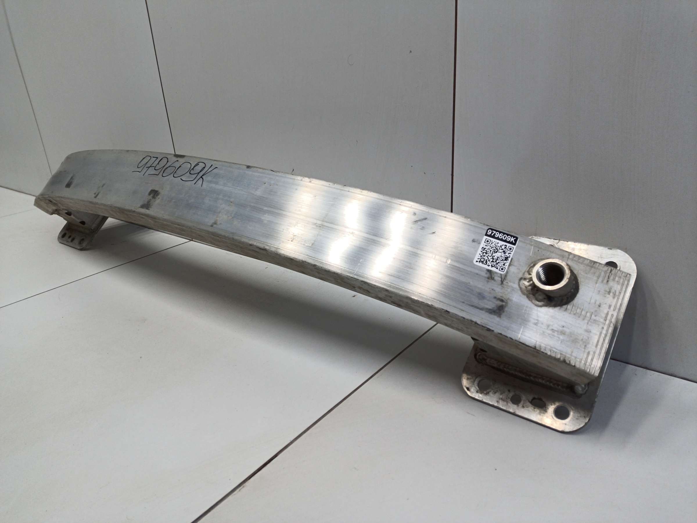 Усилитель переднего бампера Москвич 3