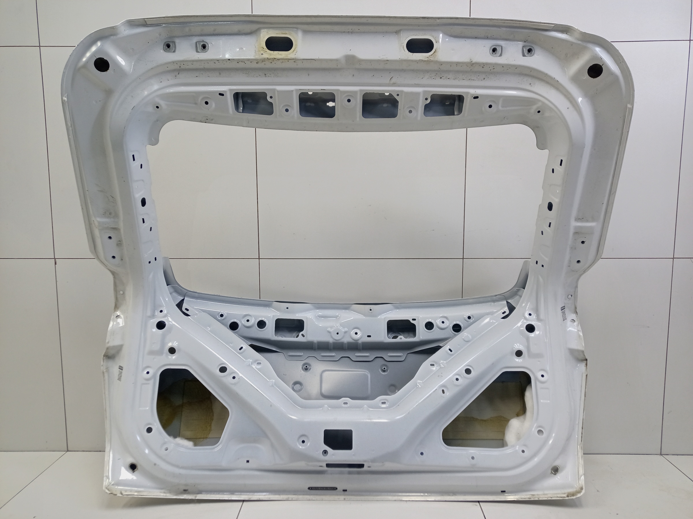 Крышка багажника Omoda C5 без датчика защемления