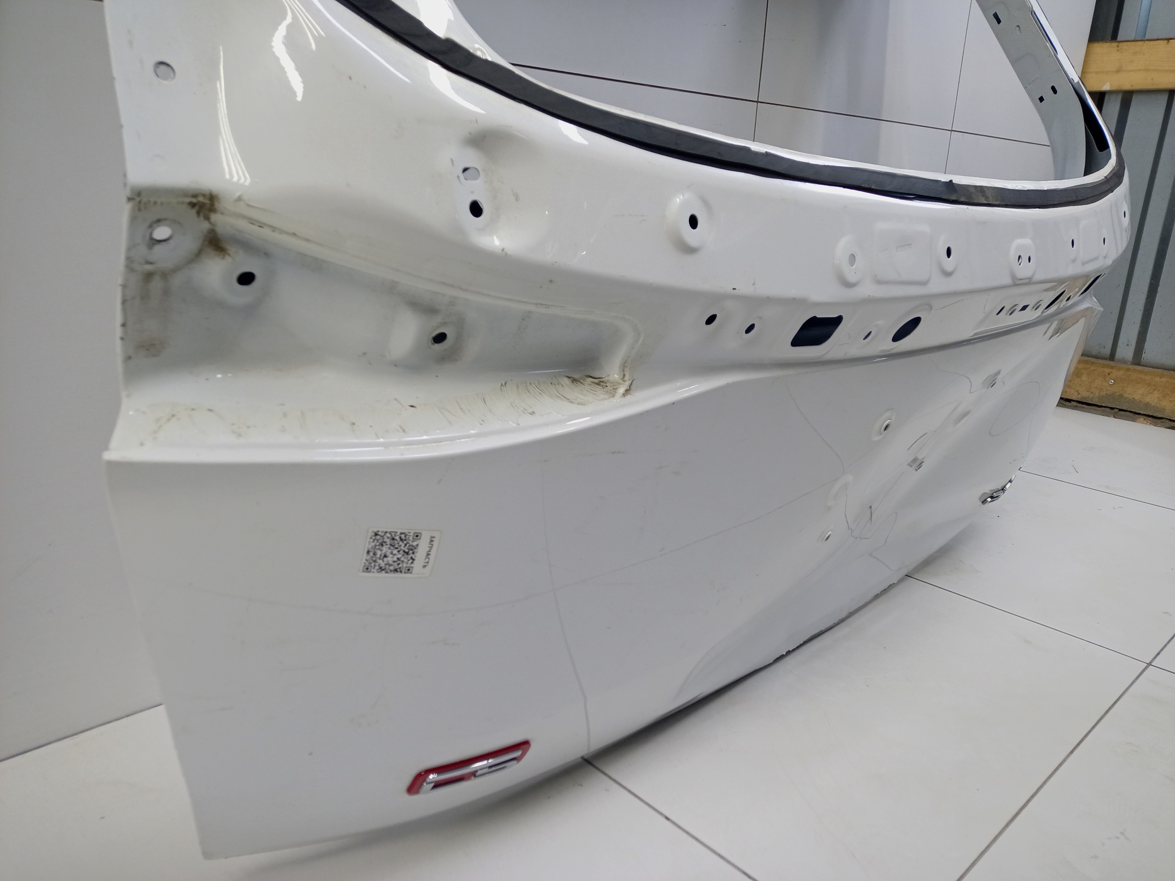 Крышка багажника Omoda C5 без датчика защемления