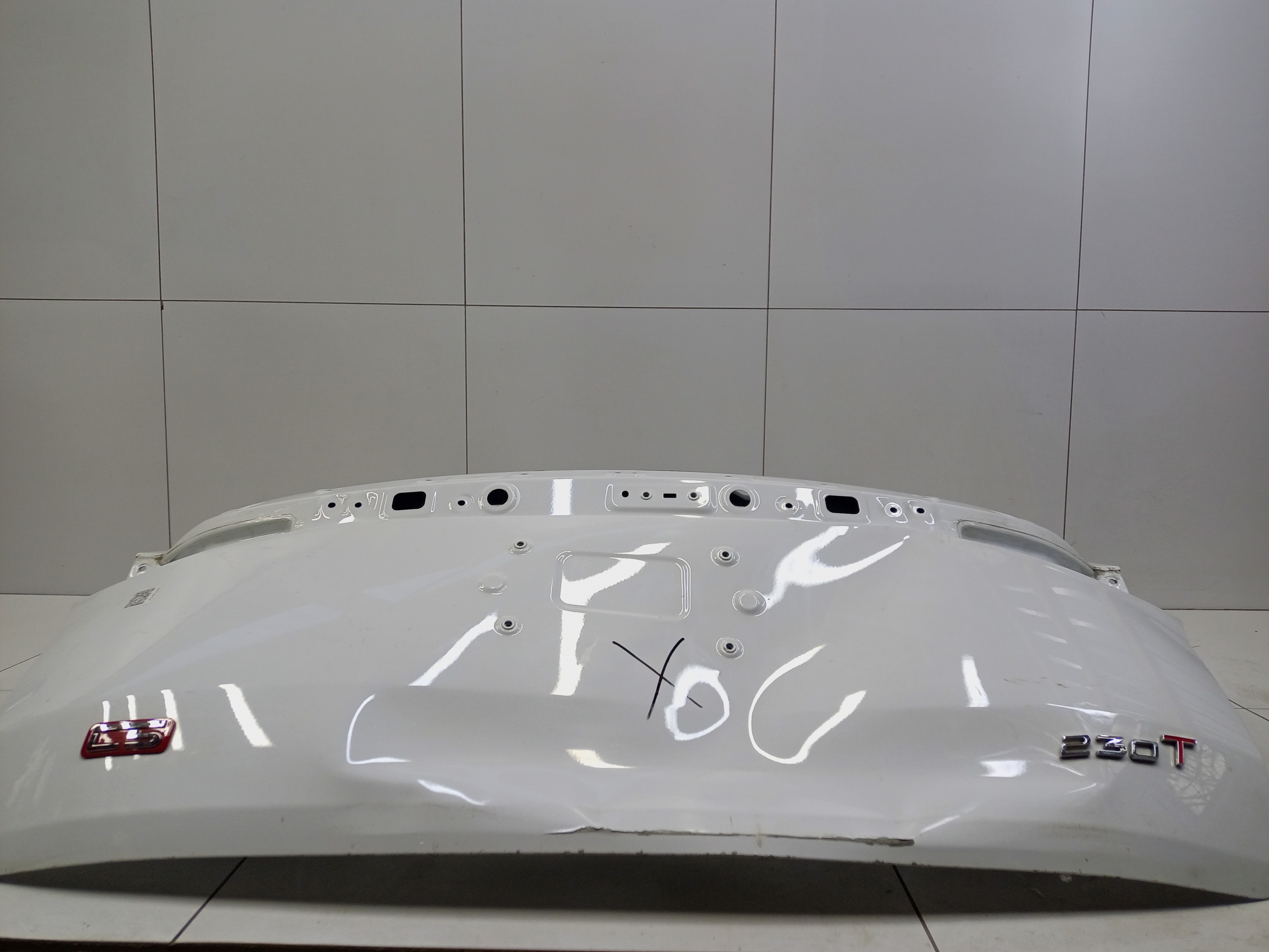 Крышка багажника Omoda C5 без датчика защемления