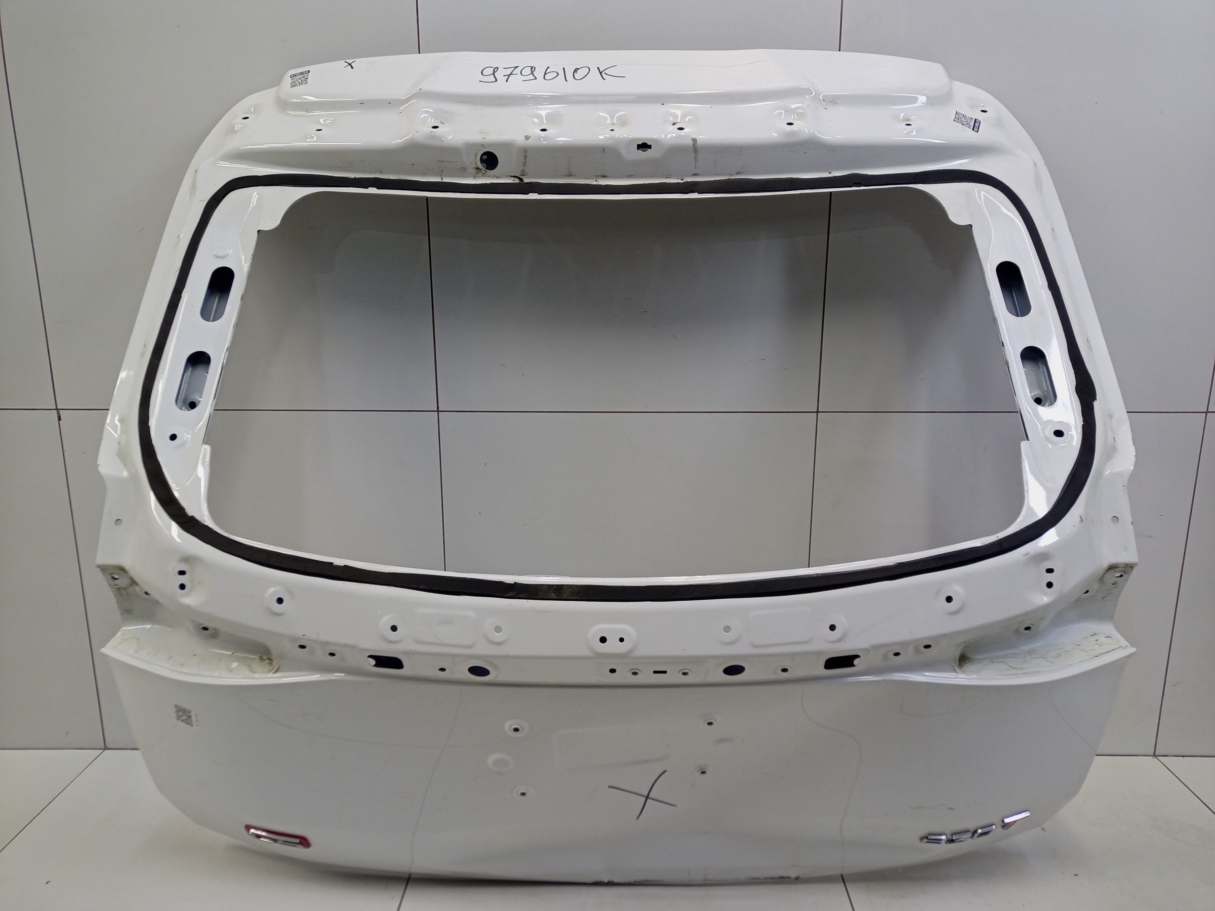 Крышка багажника Omoda C5 без датчика защемления