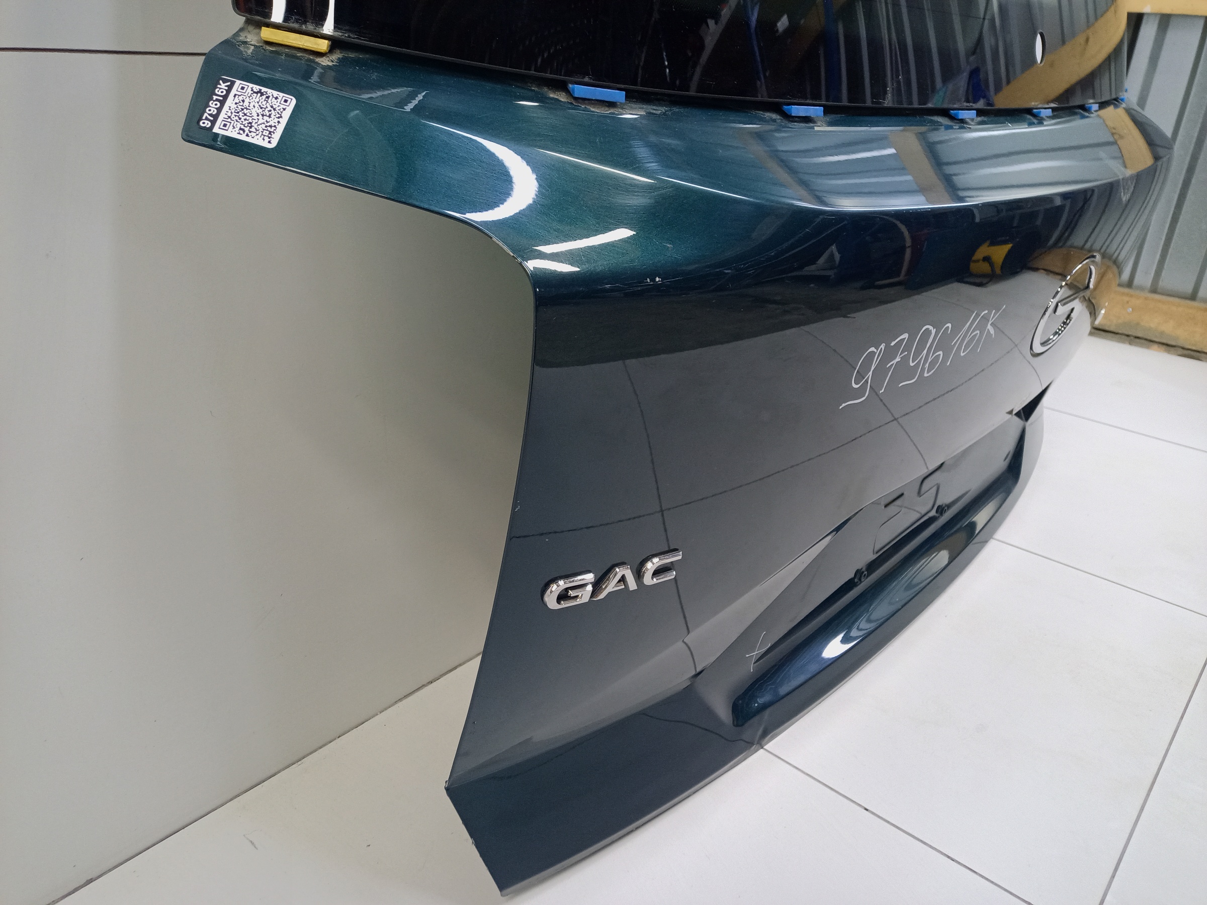 Крышка багажника GAC GS8 2