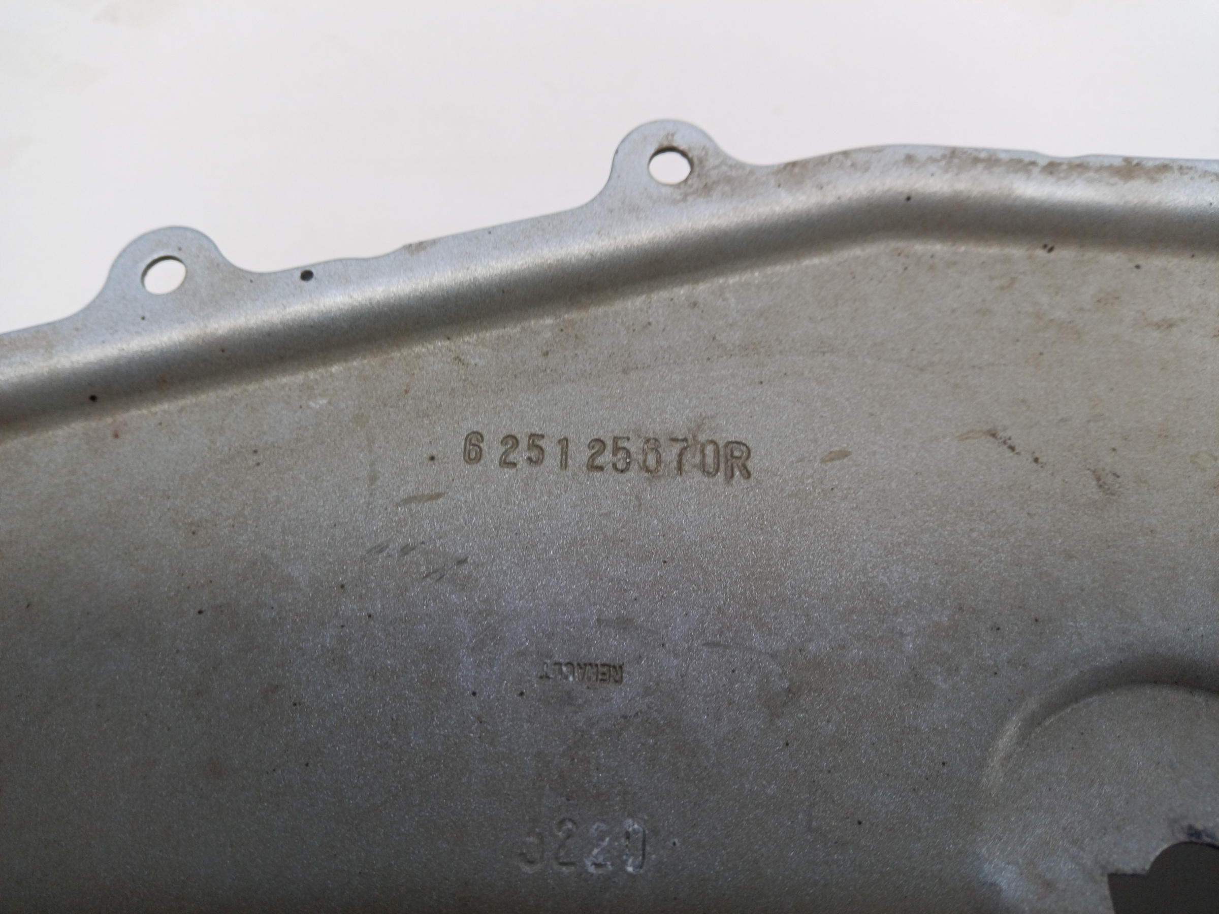 Панель передняя Renault Logan 2