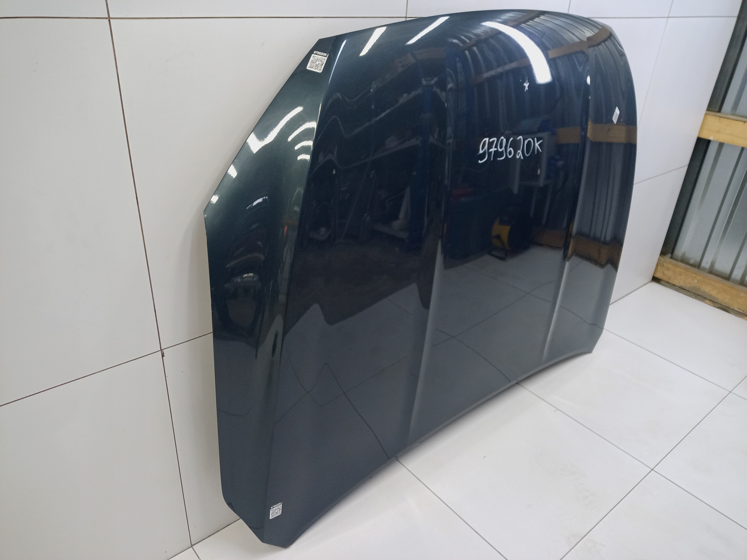 Капот Geely Monjaro