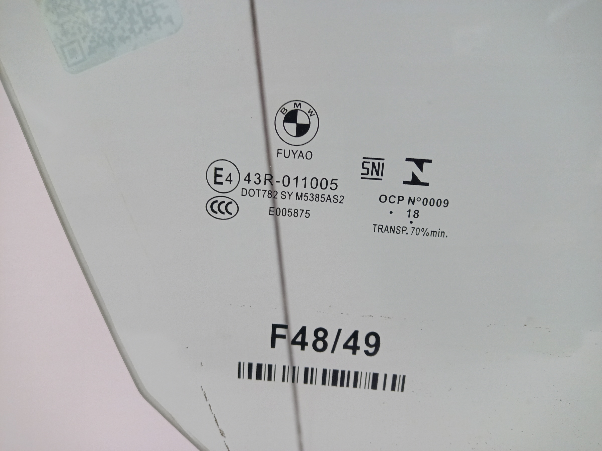 Стекло двери передней правой BMW X1 F48