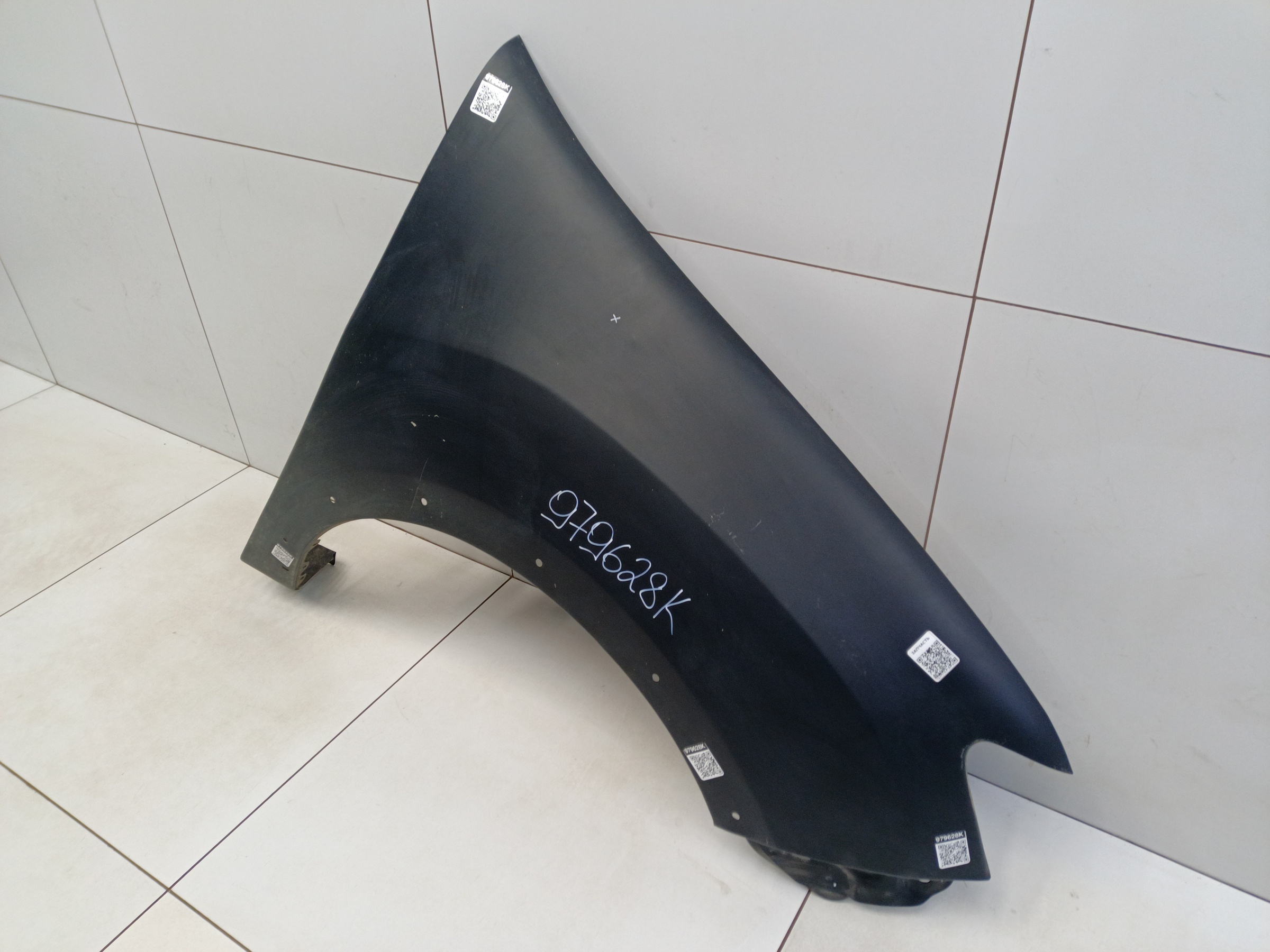 Крыло переднее правое Renault Sandero 2 Stepway без повторителя " Eagle Body "