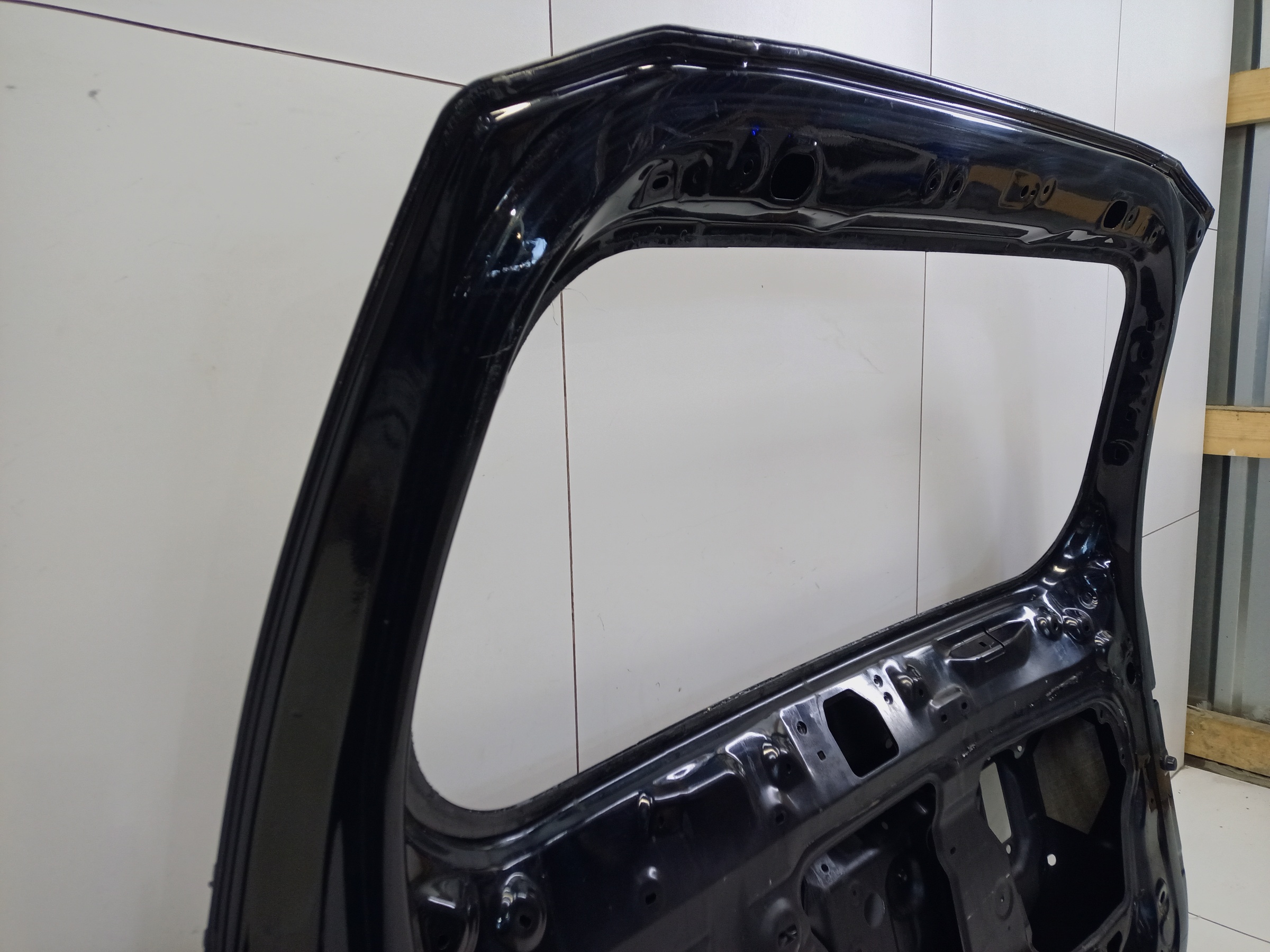 Крышка багажника Toyota Land Cruiser Prado 150 Restail 2