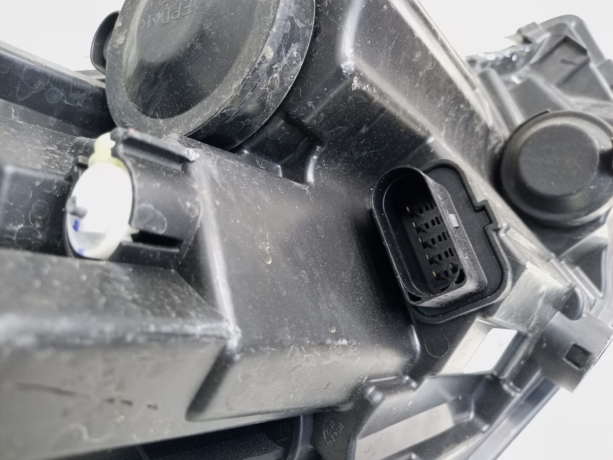 Фара передняя левая Chery Tiggo 4 Pro  LED