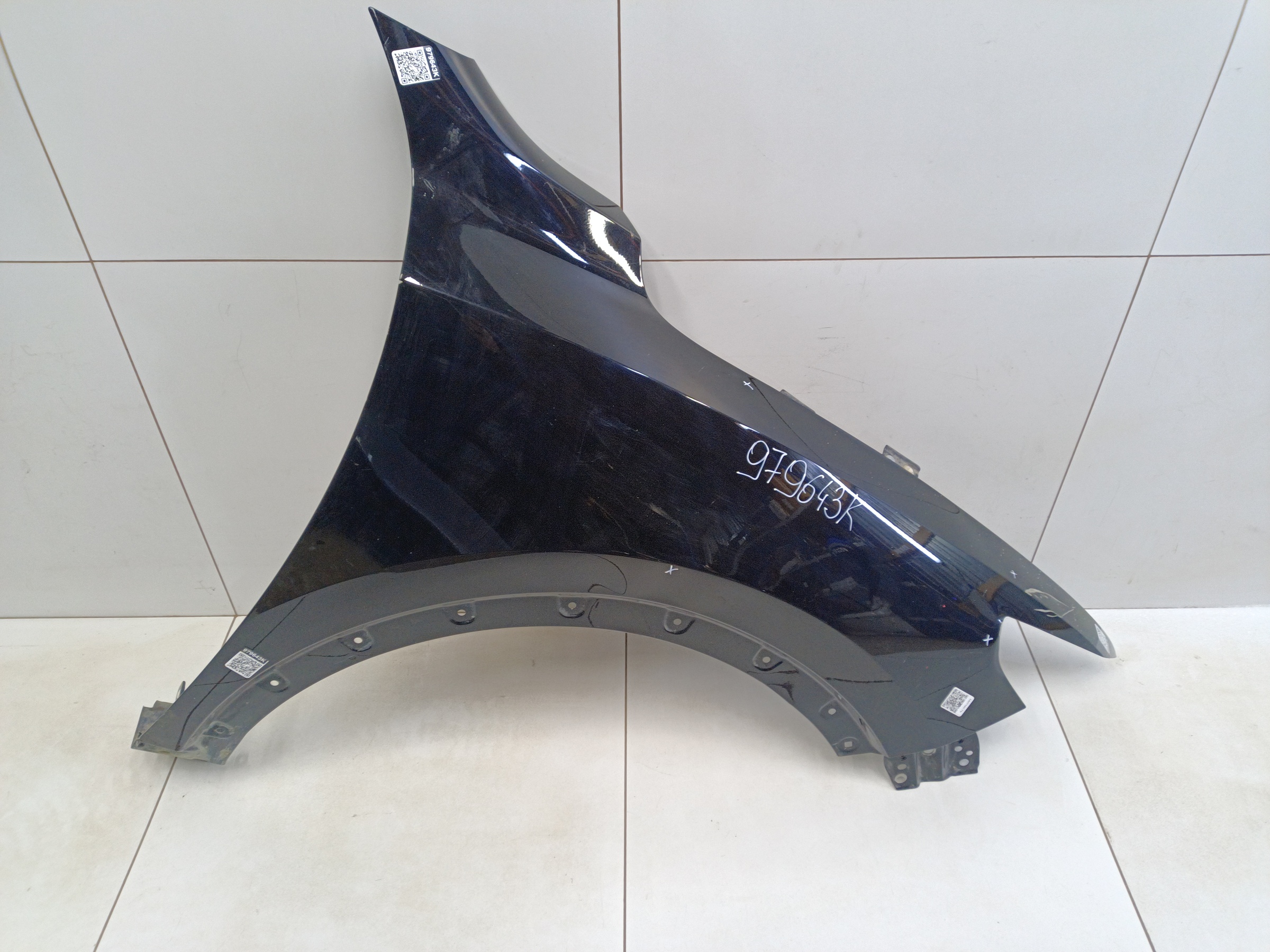 Крыло переднее правое Haval F7