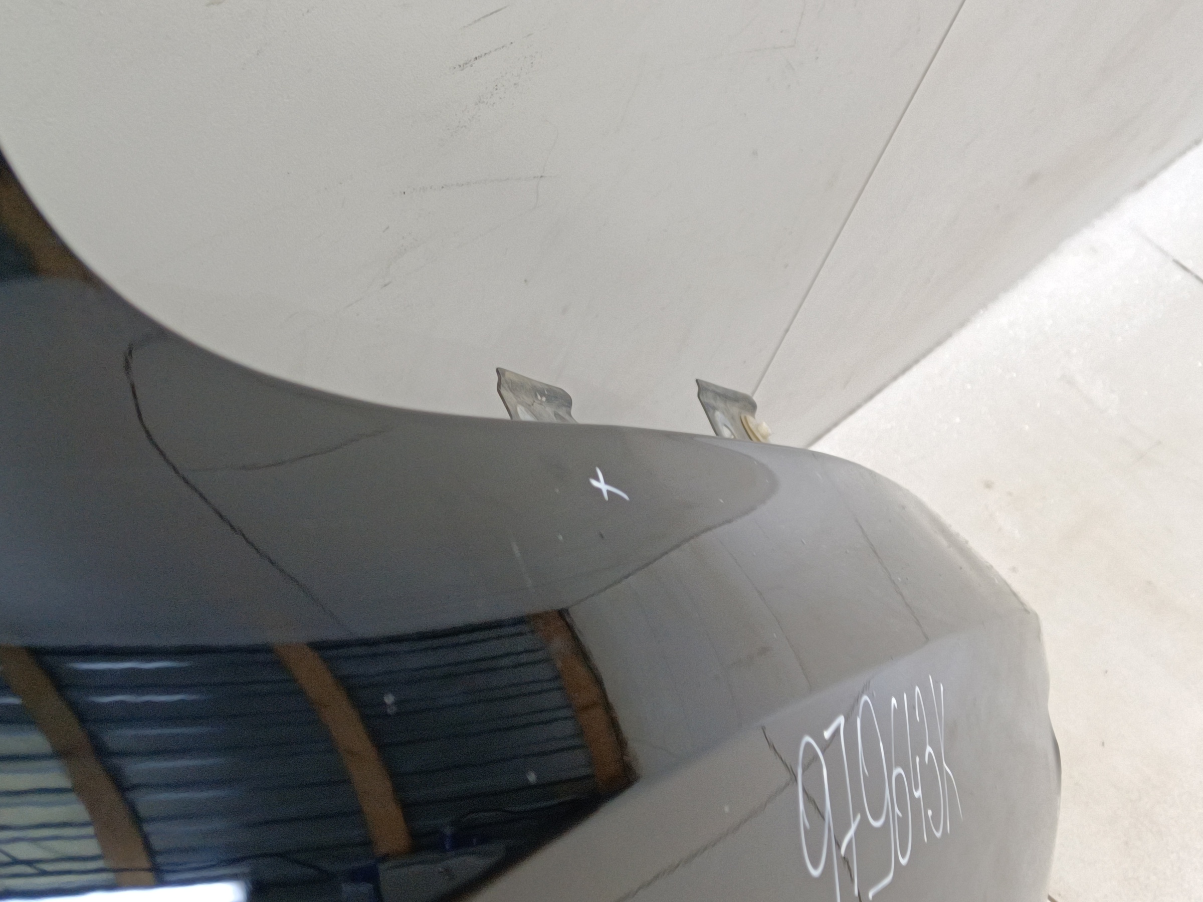 Крыло переднее правое Haval F7