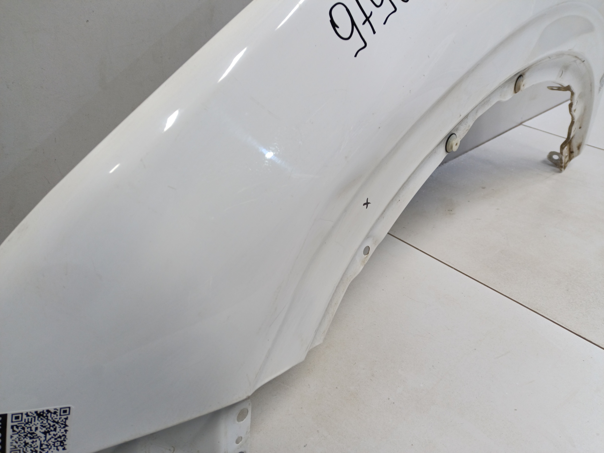 Крыло переднее левое Geely Coolray