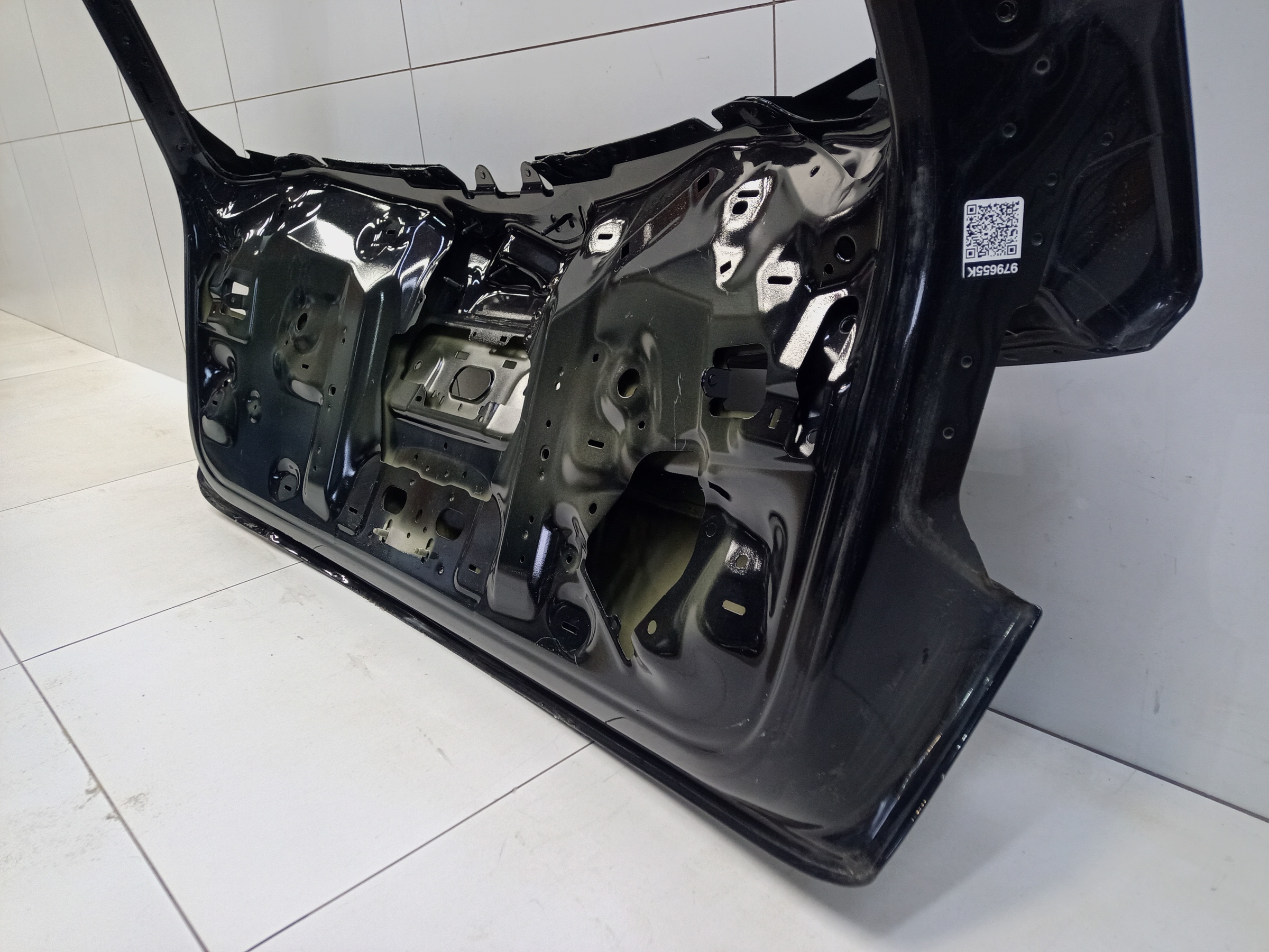 Крышка багажника Audi Q8