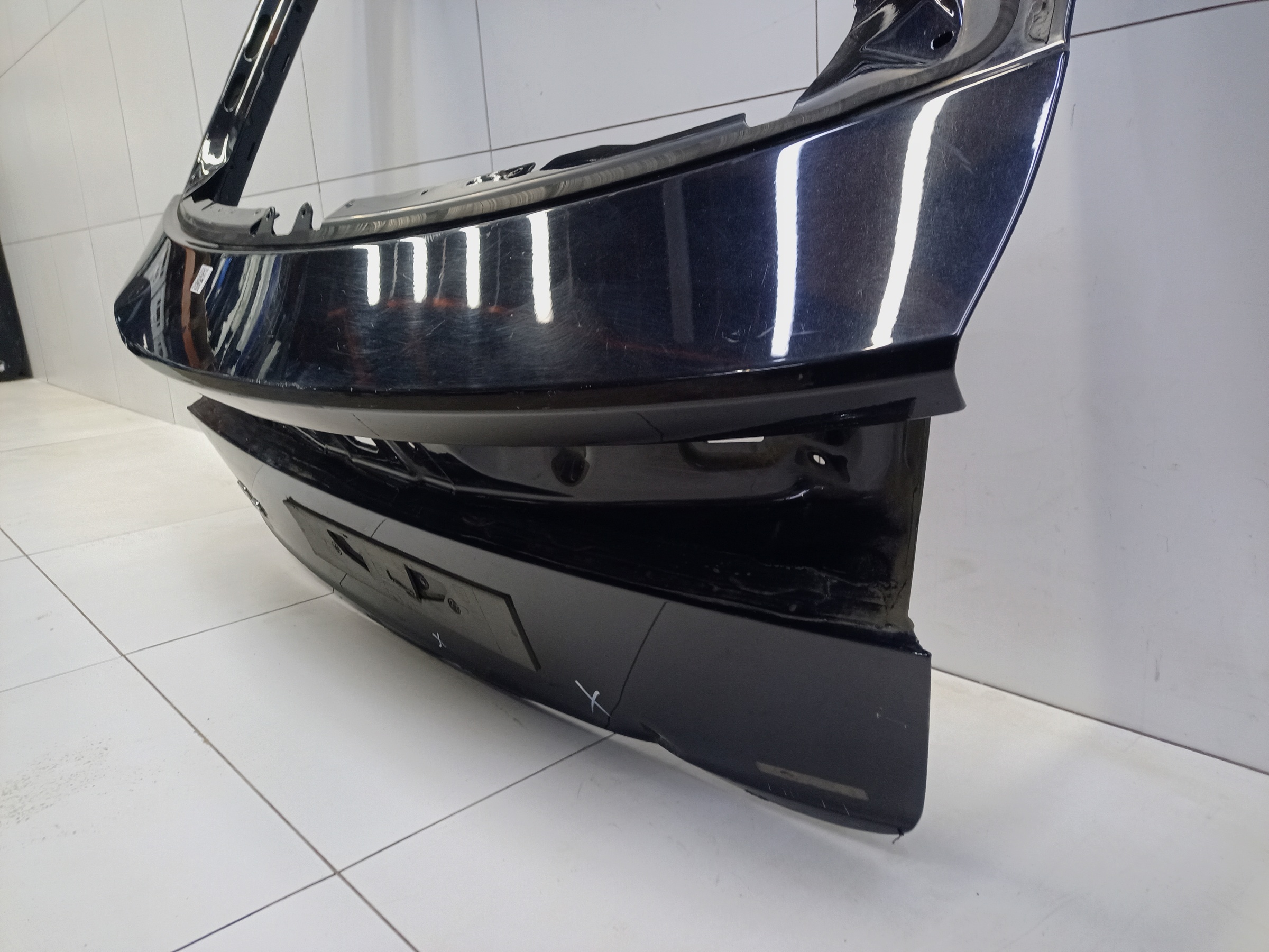 Крышка багажника Audi Q8