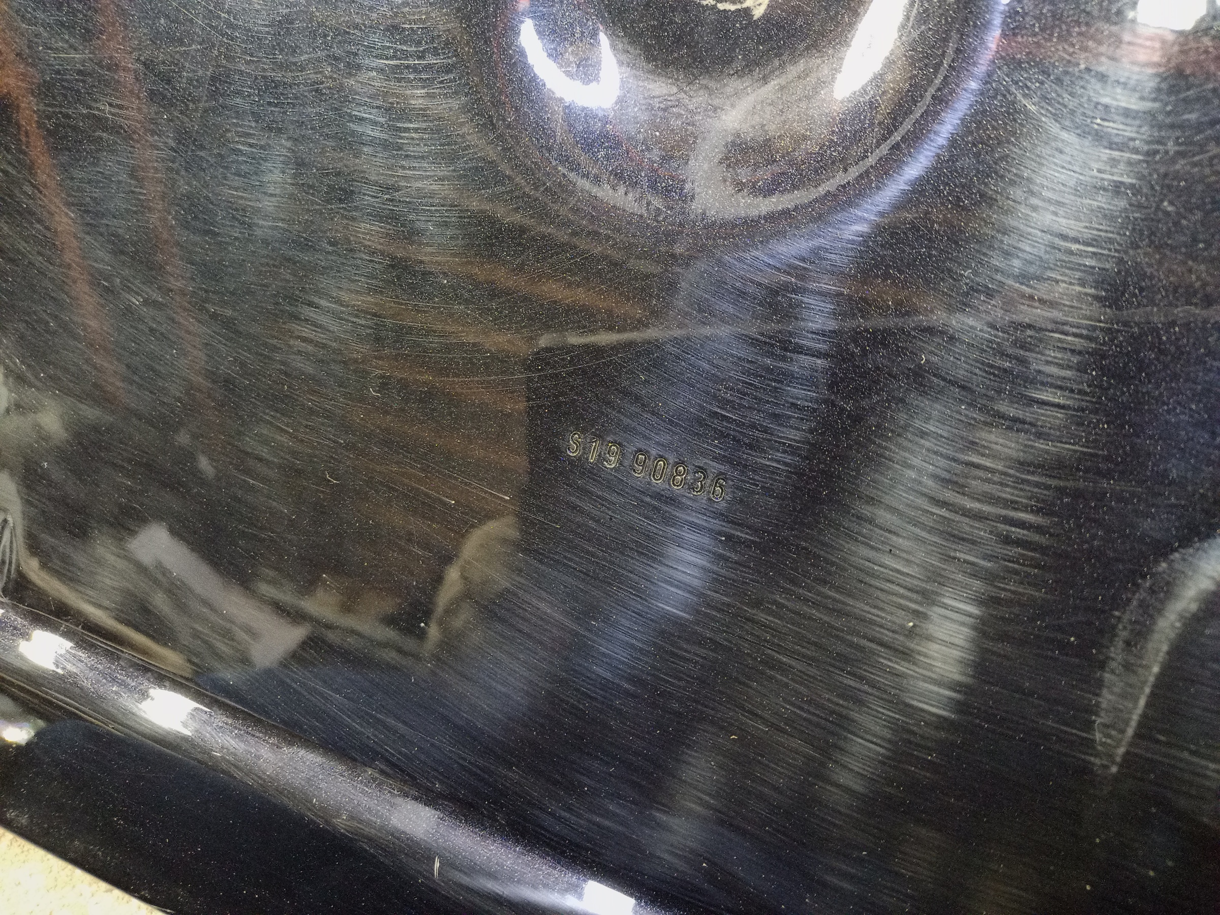 Крышка багажника Audi Q8