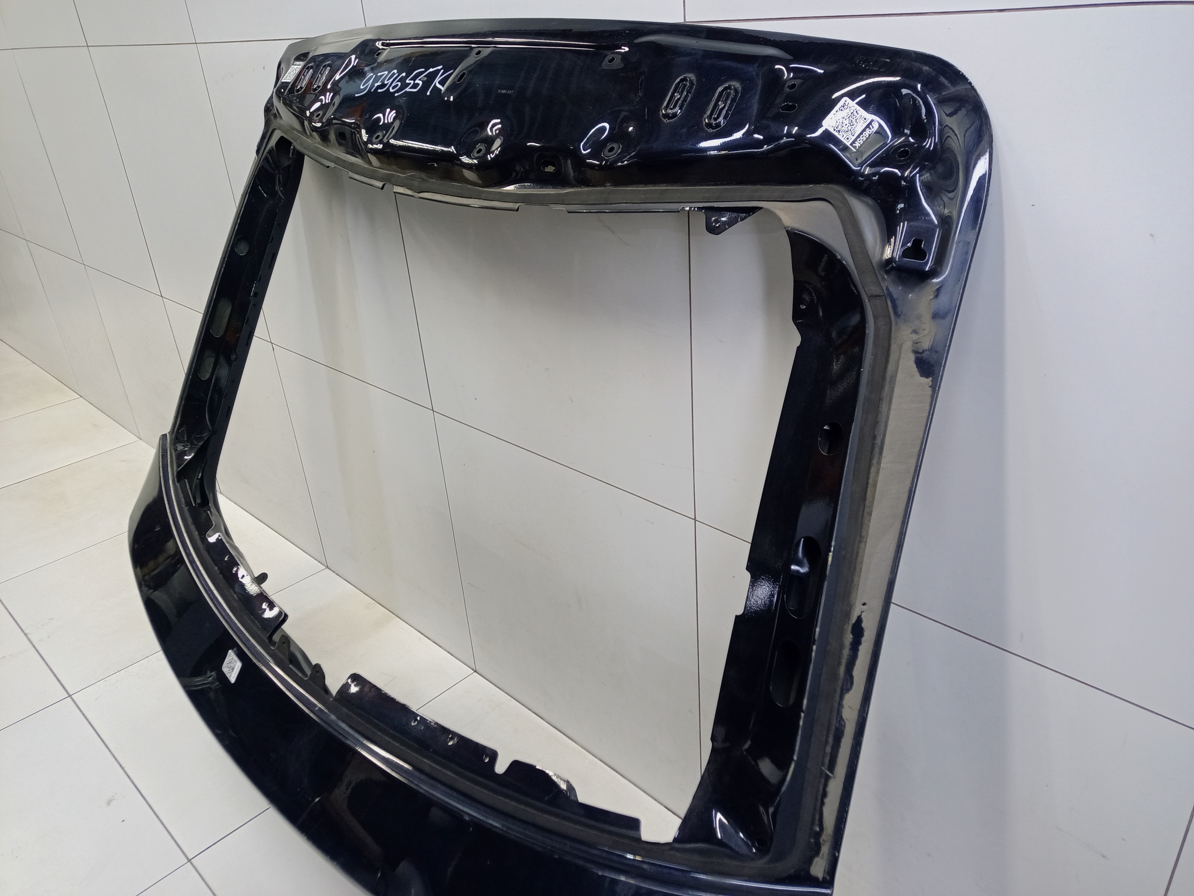 Крышка багажника Audi Q8