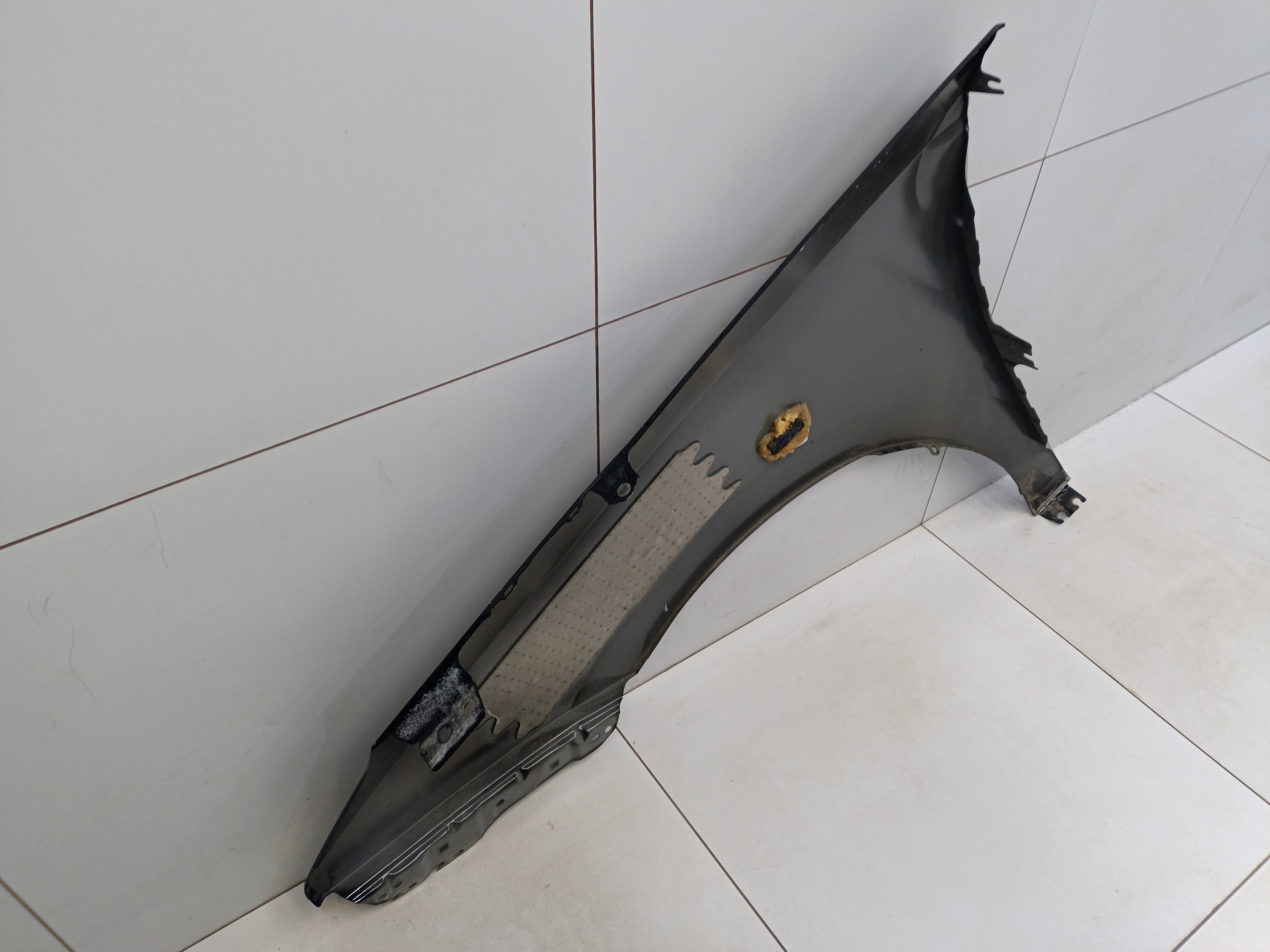 Крыло переднее правое Gac M8